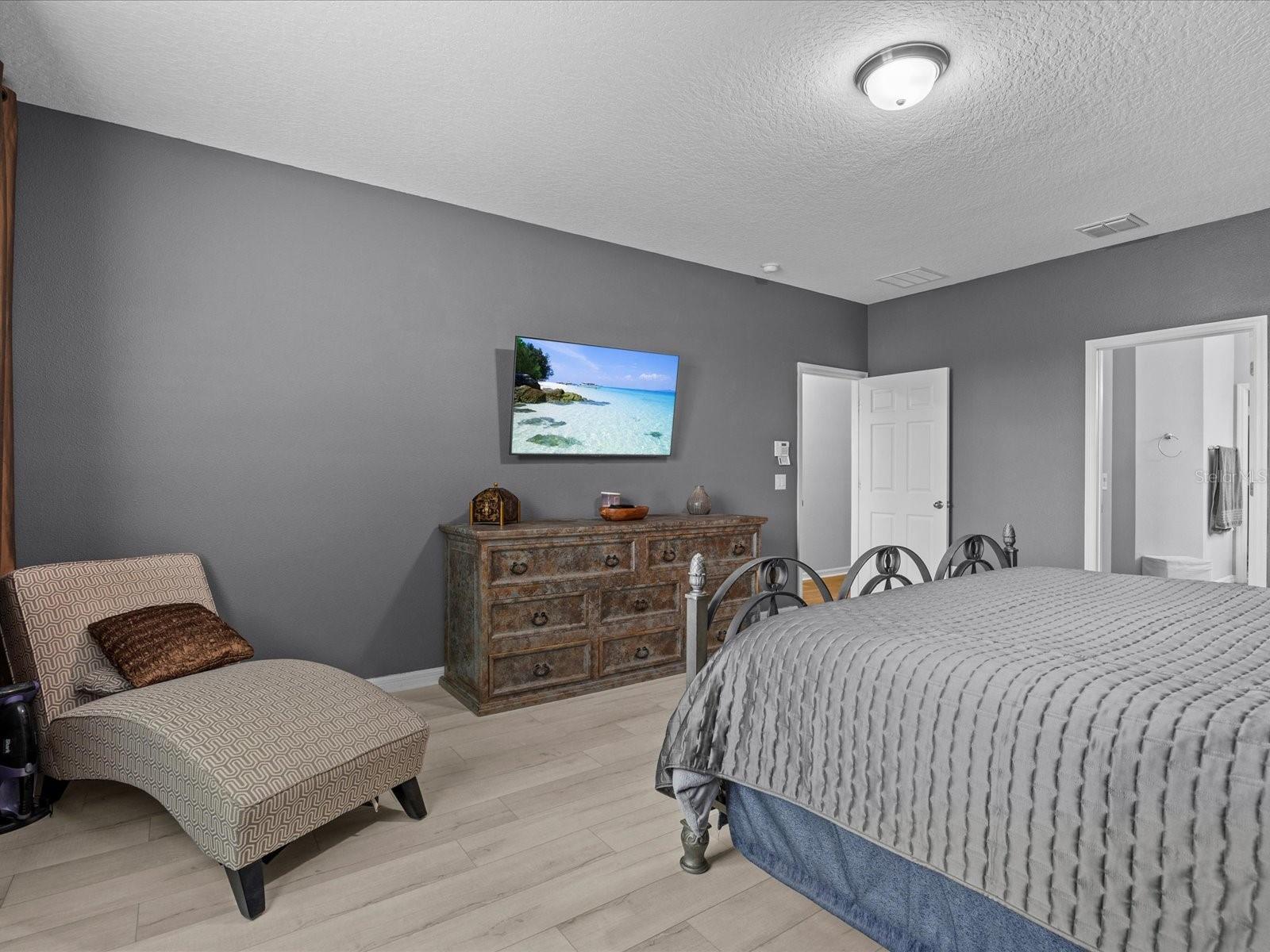Image 38 of 64 For 2357 Bellefield Cove