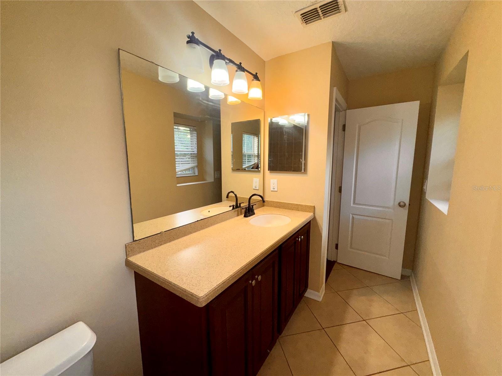 Image 16 of 28 For 2565 Abey Blanco Drive