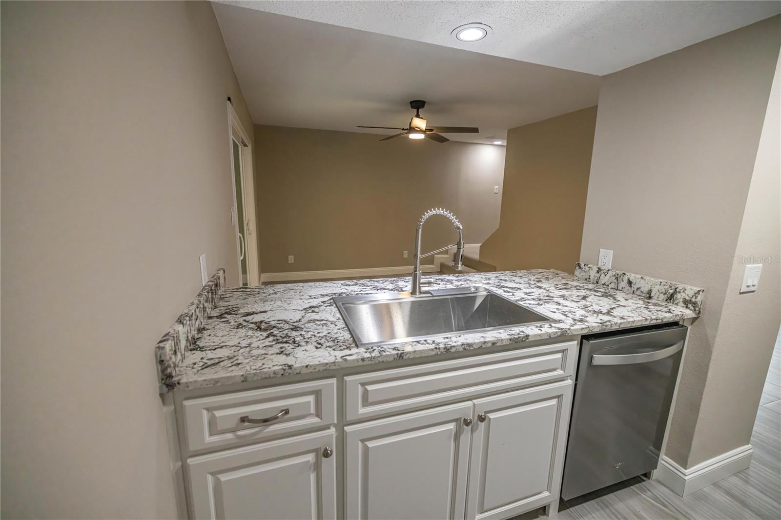 Image 7 of 18 For 740 Fairfield Drive