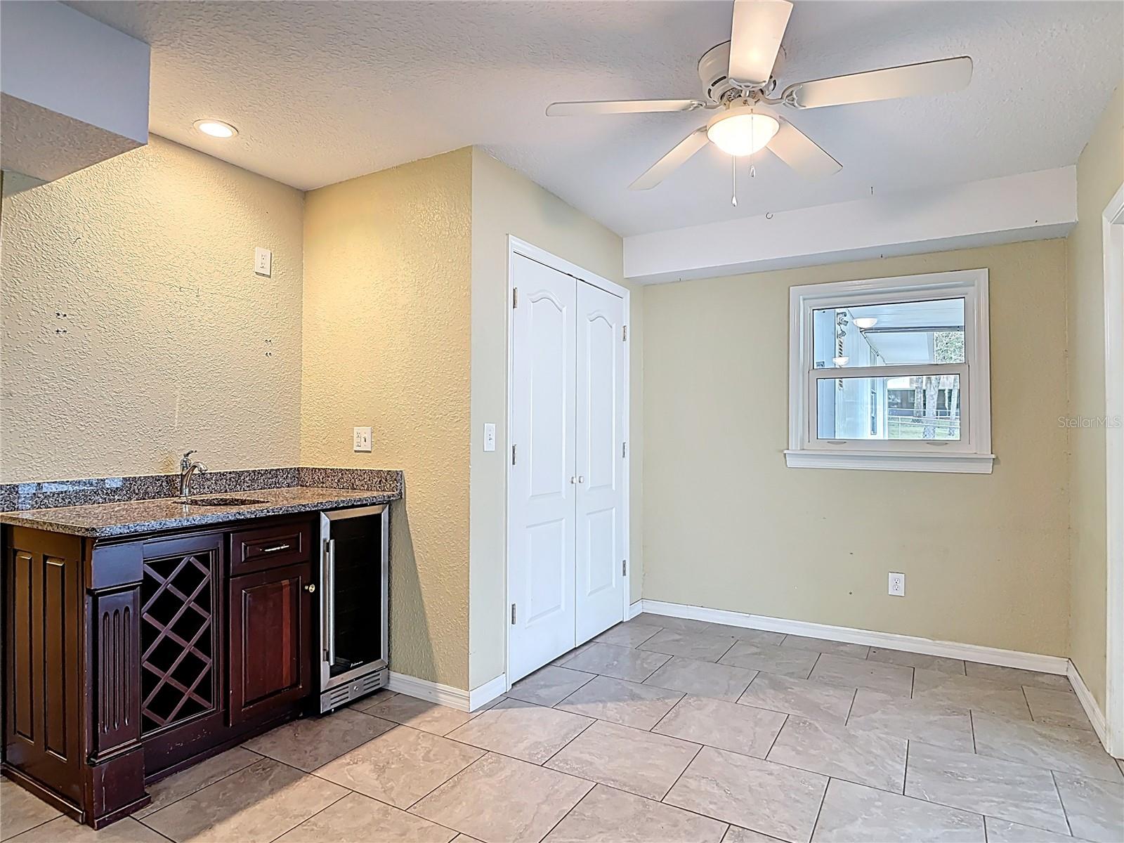 Image 13 of 60 For 2094 Penn Drive