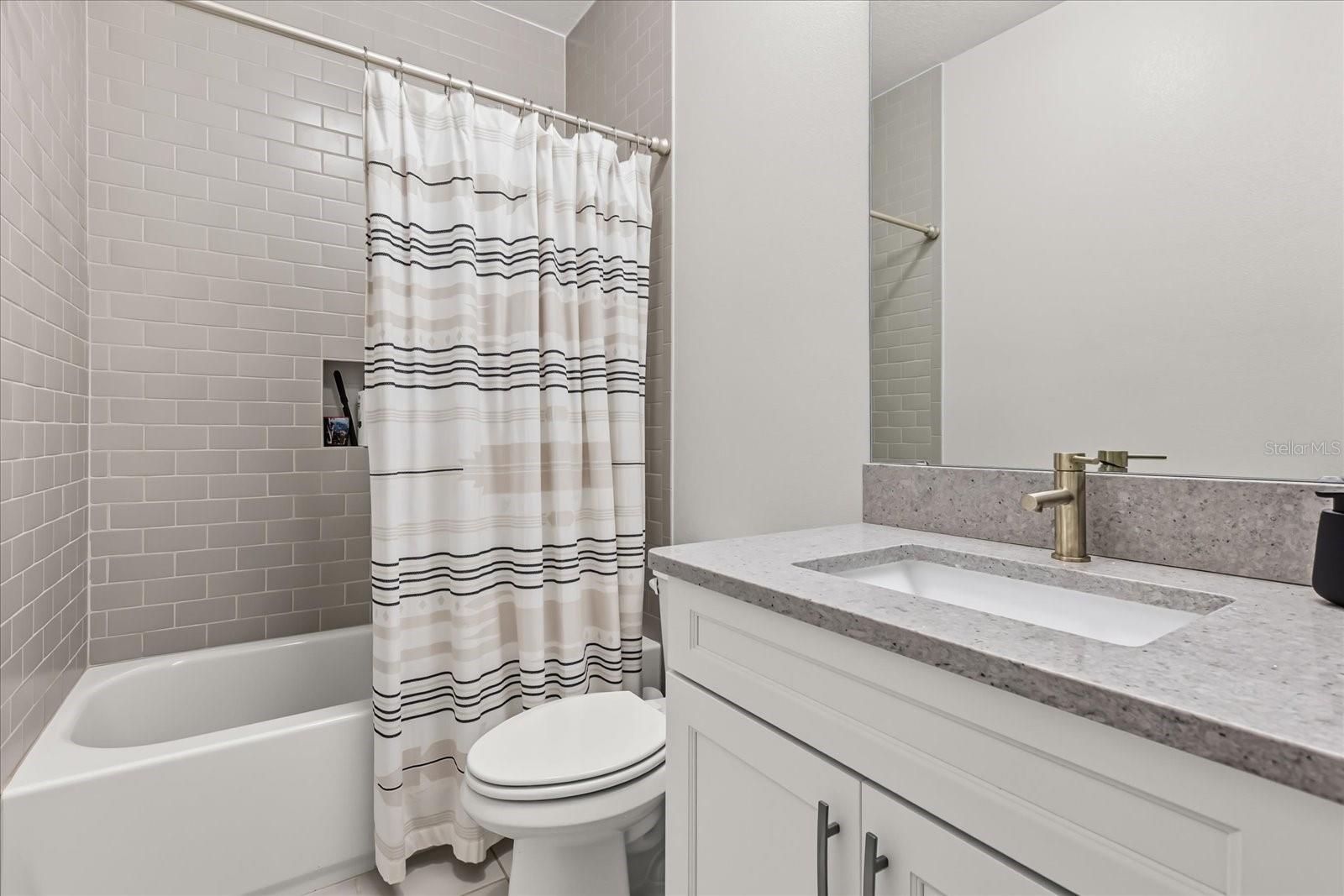Image 21 of 50 For 1306 Lindenwood Lane