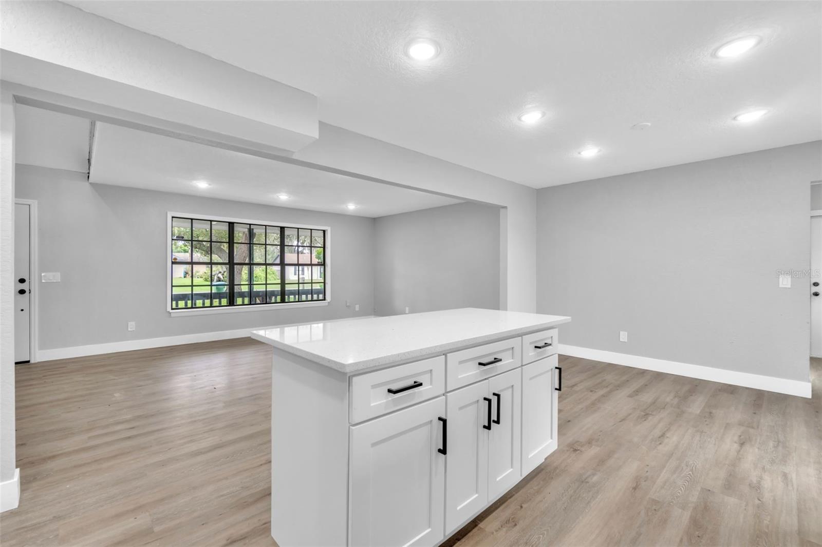 Image 12 of 46 For 2501 India Blvd