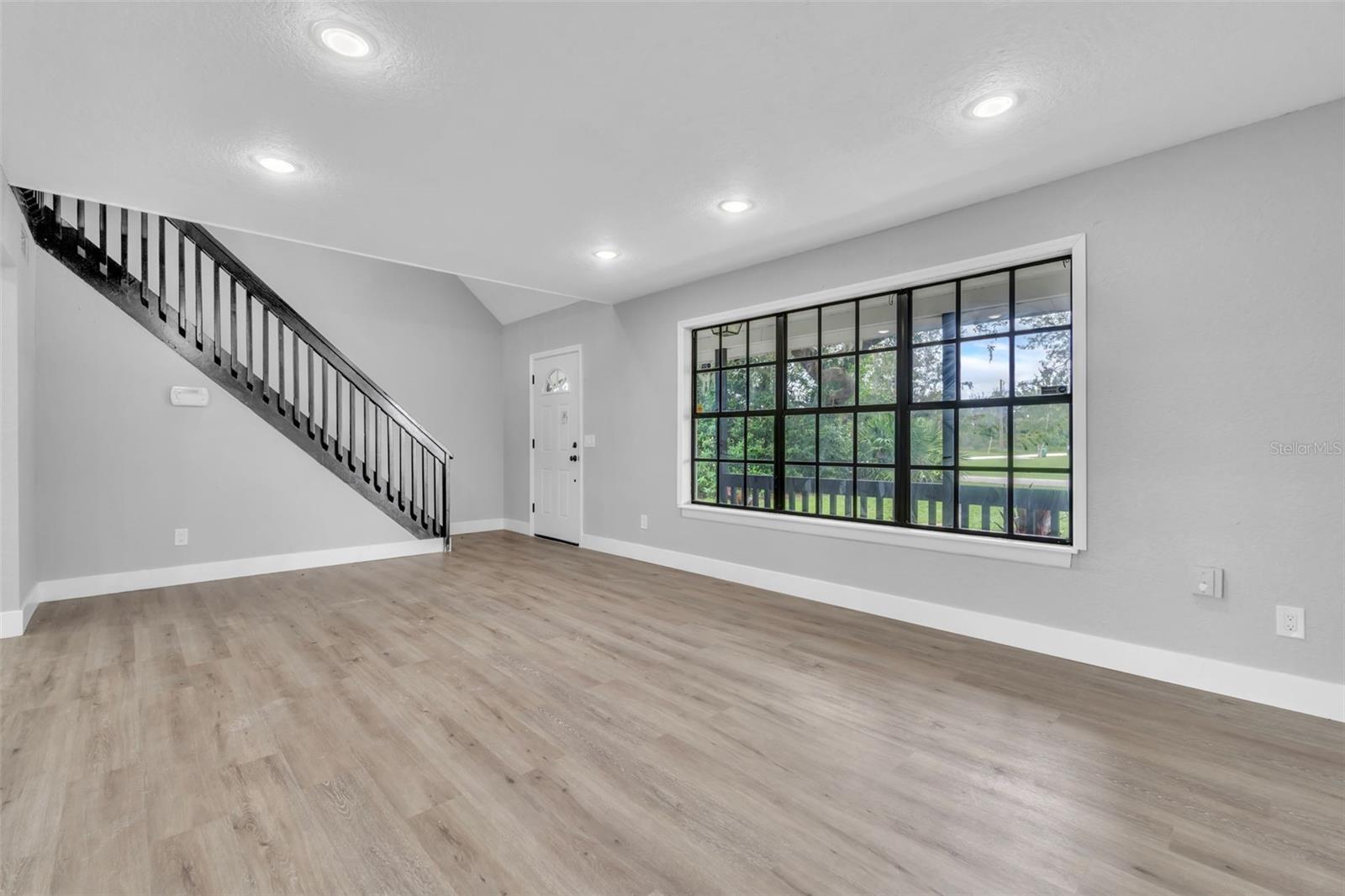 Image 7 of 46 For 2501 India Blvd