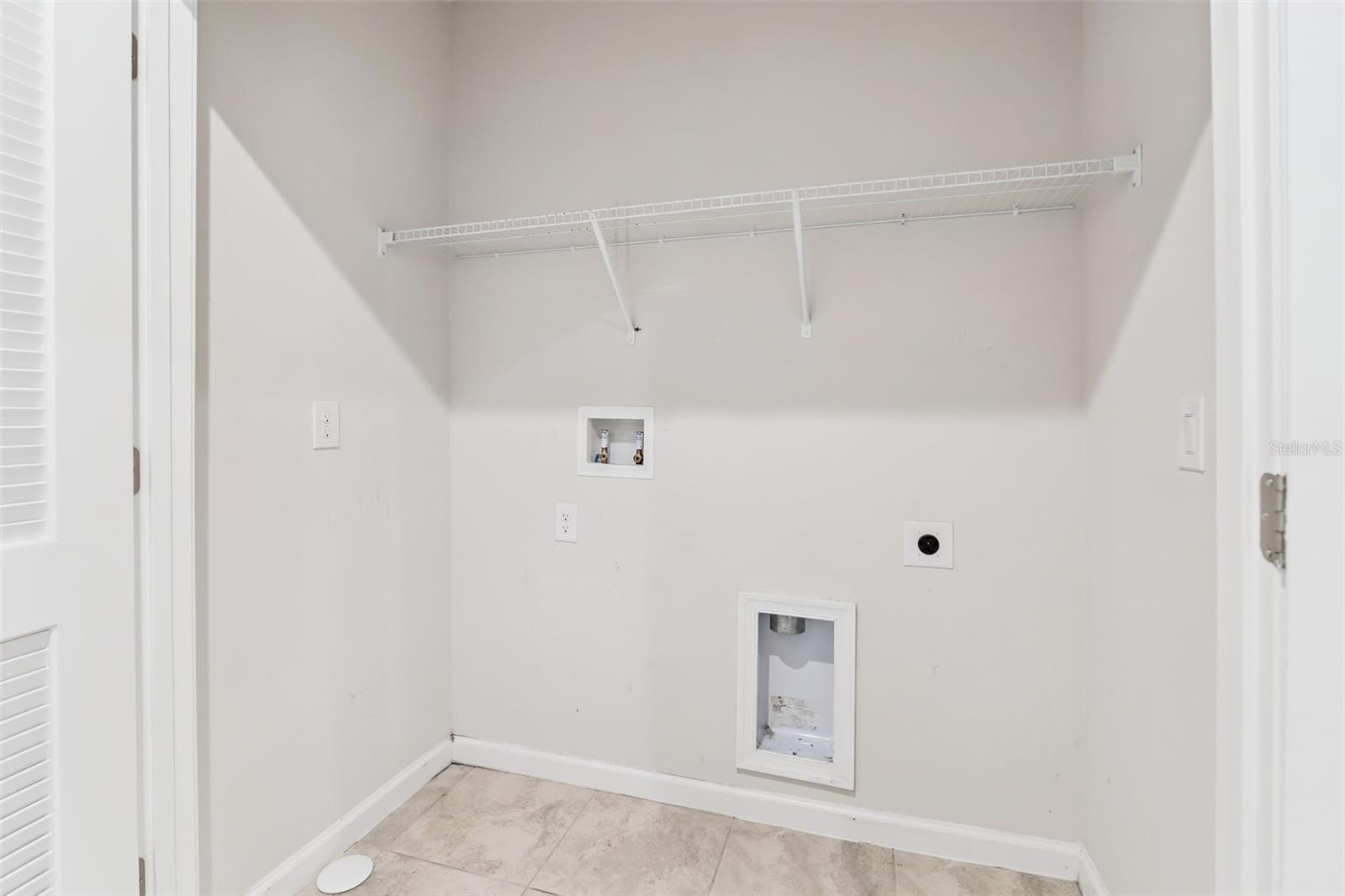 Image 20 of 27 For 3112 St Charles Place