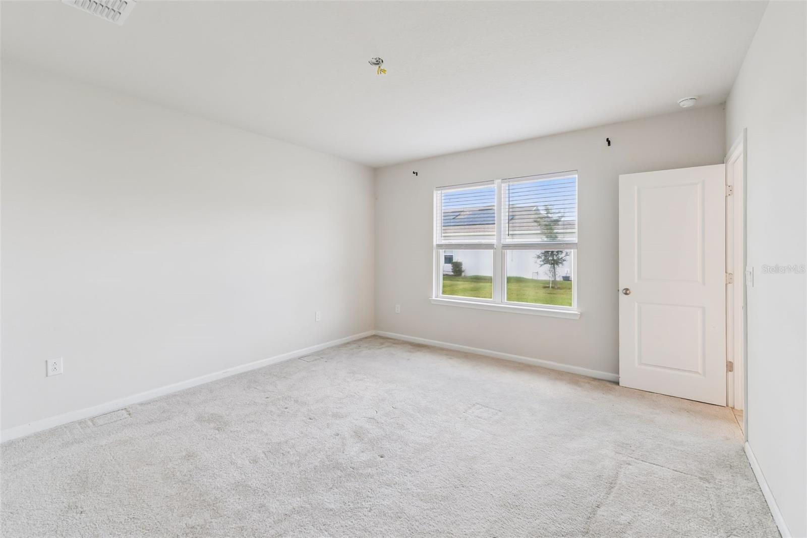 Image 8 of 27 For 3112 St Charles Place