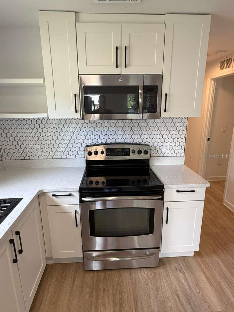 Image 9 of 17 For 2312 Fort King Street