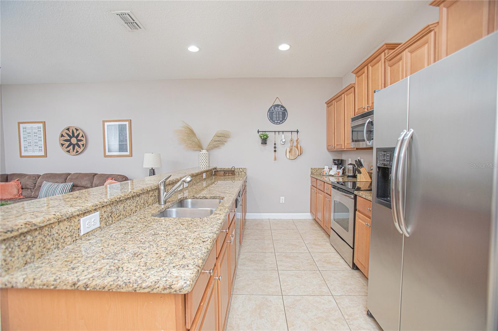 Image 15 of 39 For 8957 California Palm Road