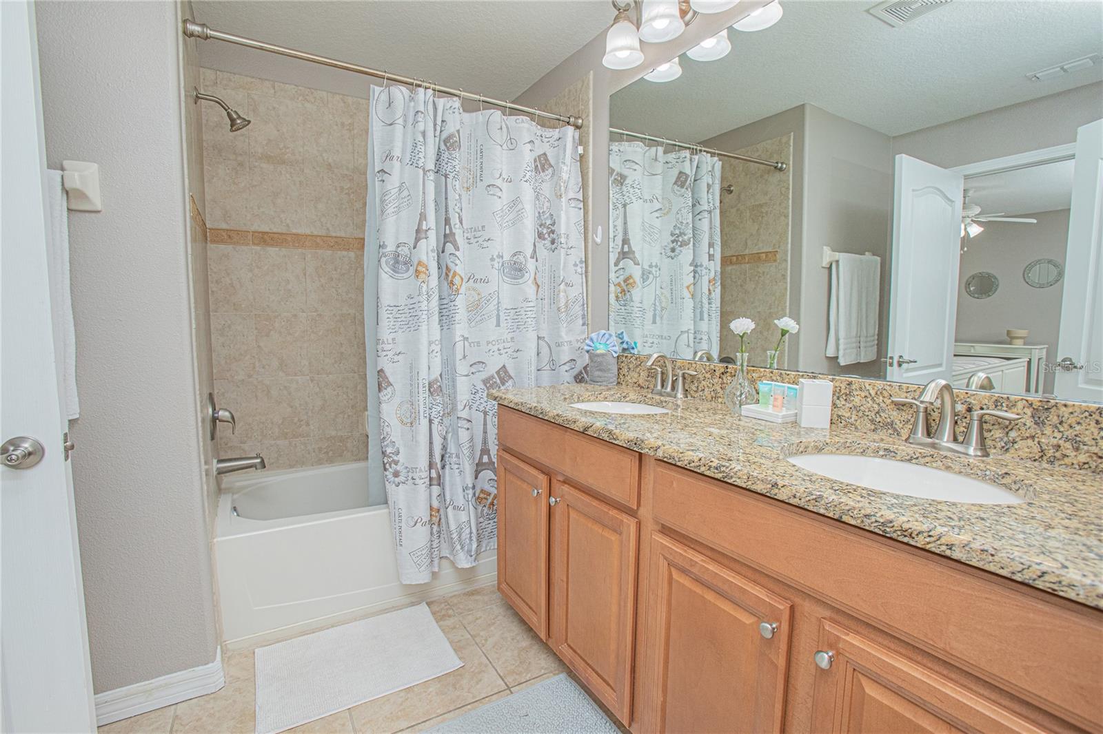 Image 18 of 39 For 8957 California Palm Road