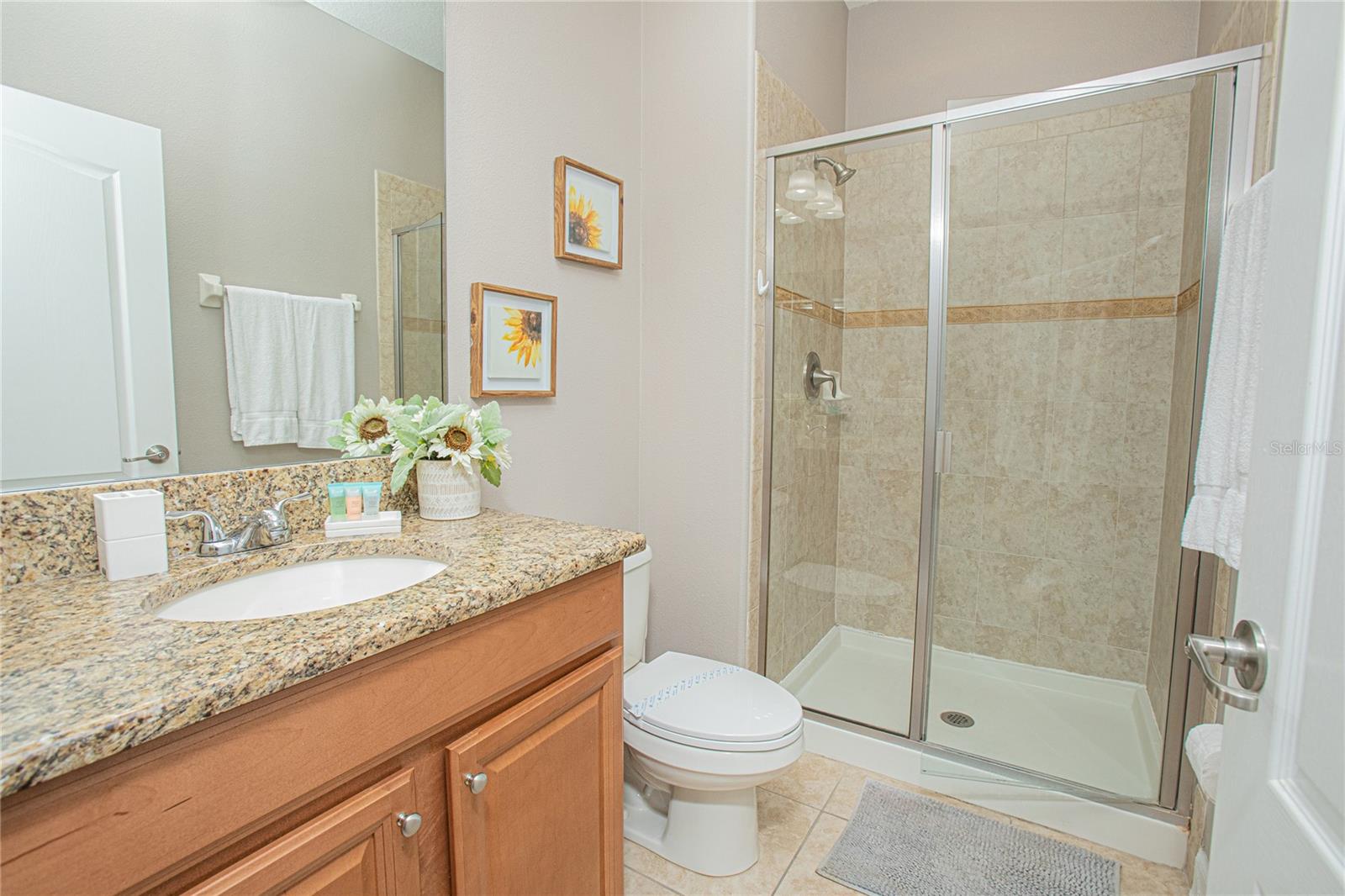 Image 25 of 39 For 8957 California Palm Road