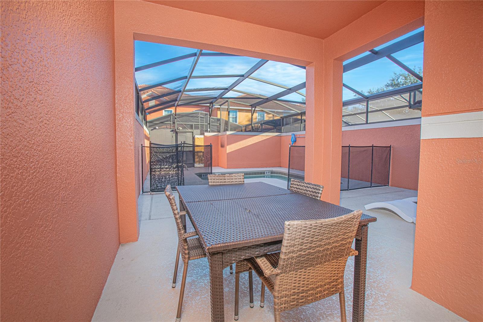 Image 28 of 39 For 8957 California Palm Road