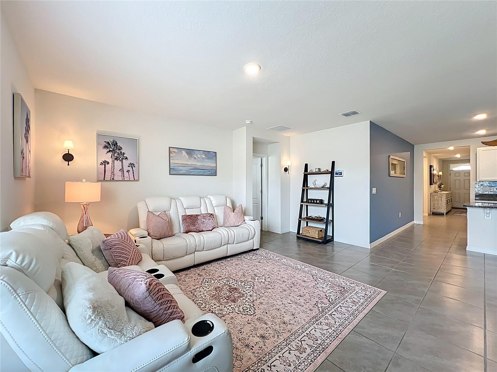 Image 12 of 43 For 3157 Eastgrove Terrace