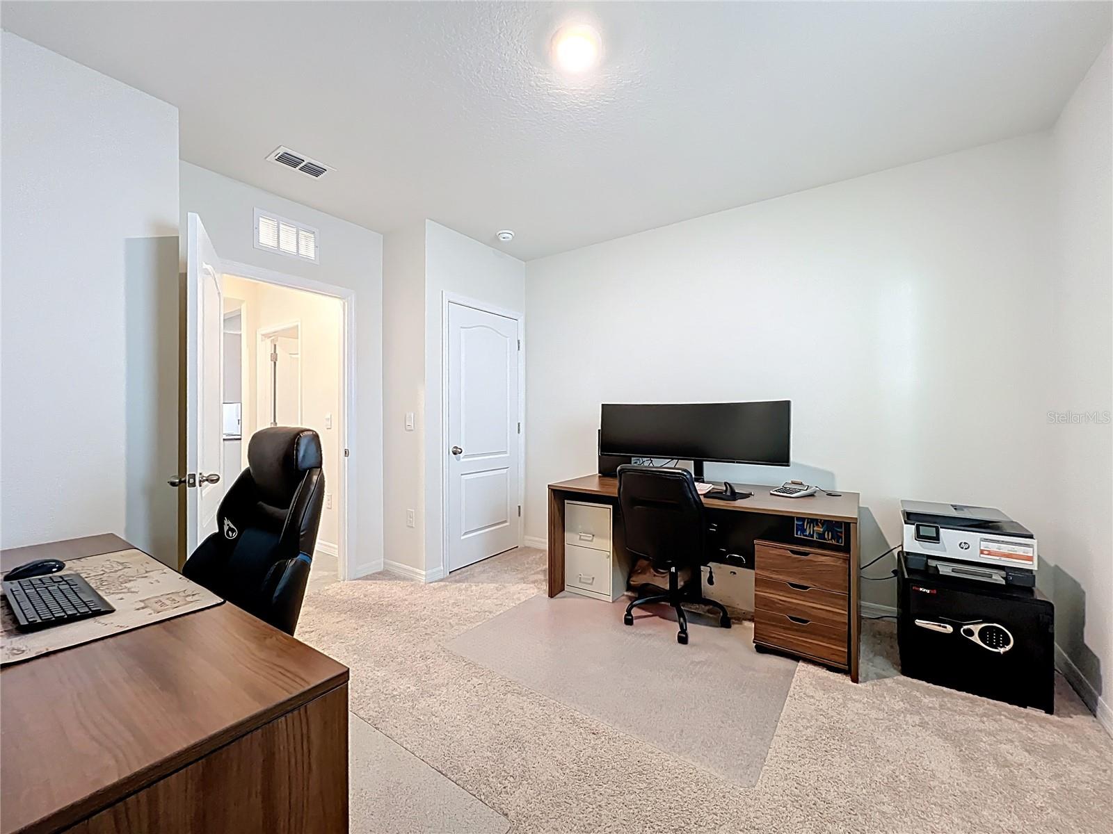 Image 28 of 43 For 3157 Eastgrove Terrace