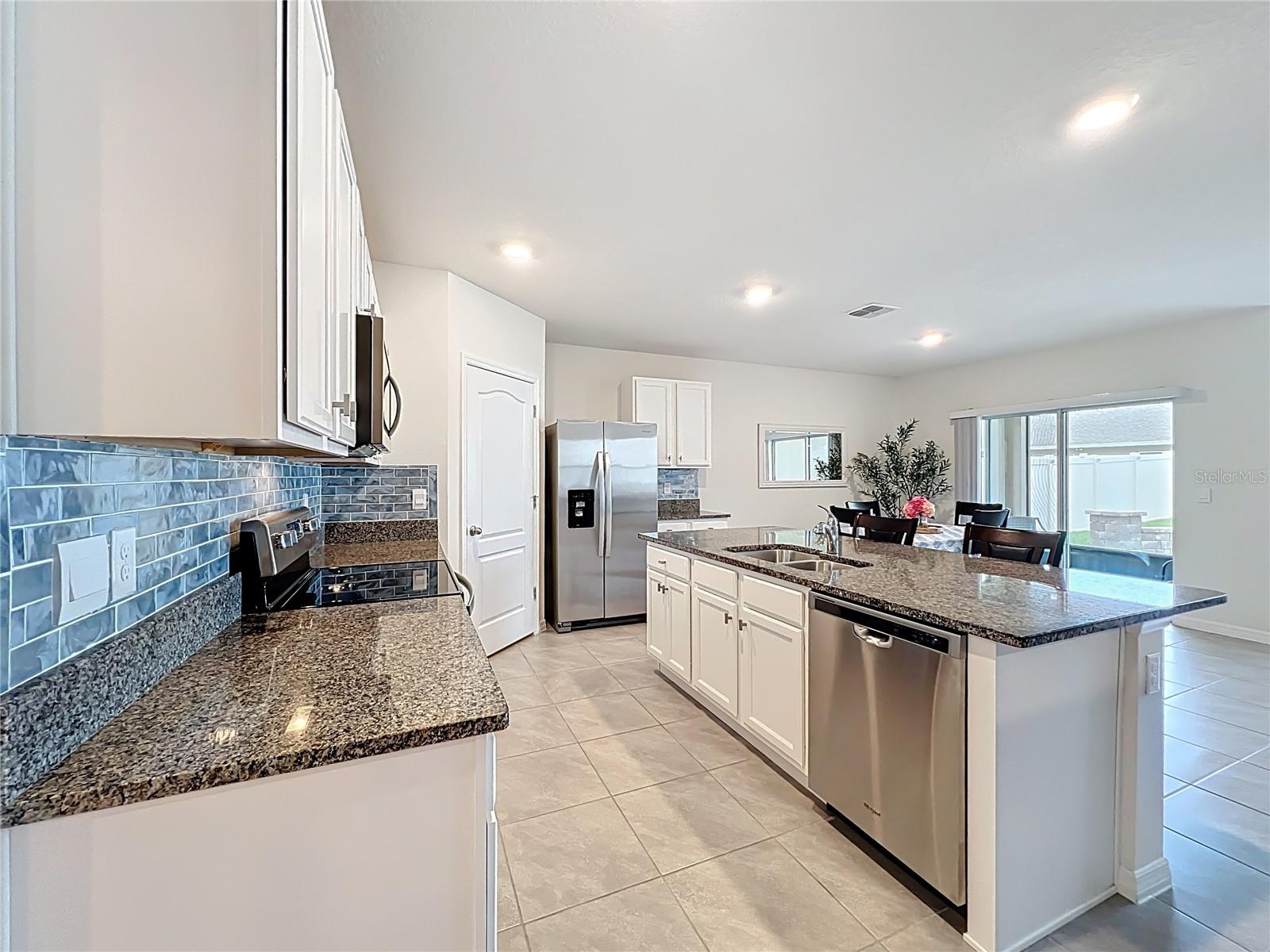 Image 3 of 43 For 3157 Eastgrove Terrace