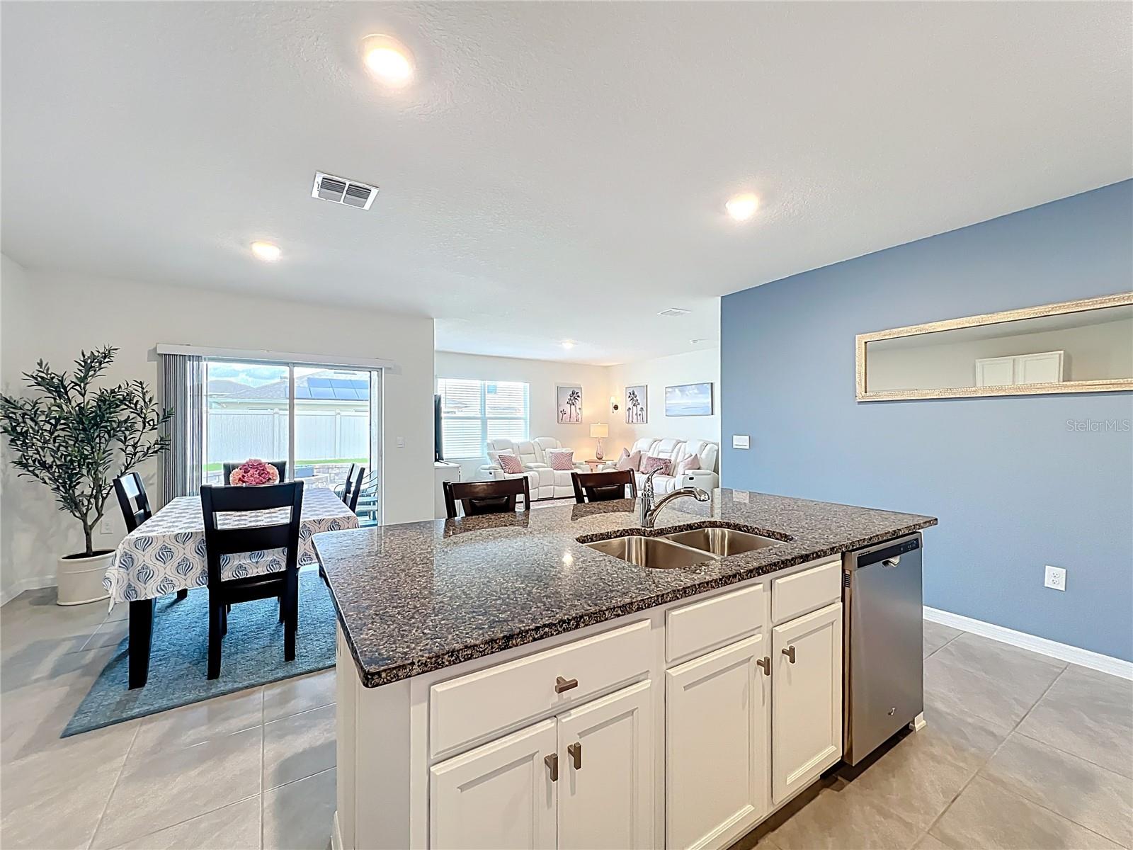 Image 6 of 43 For 3157 Eastgrove Terrace