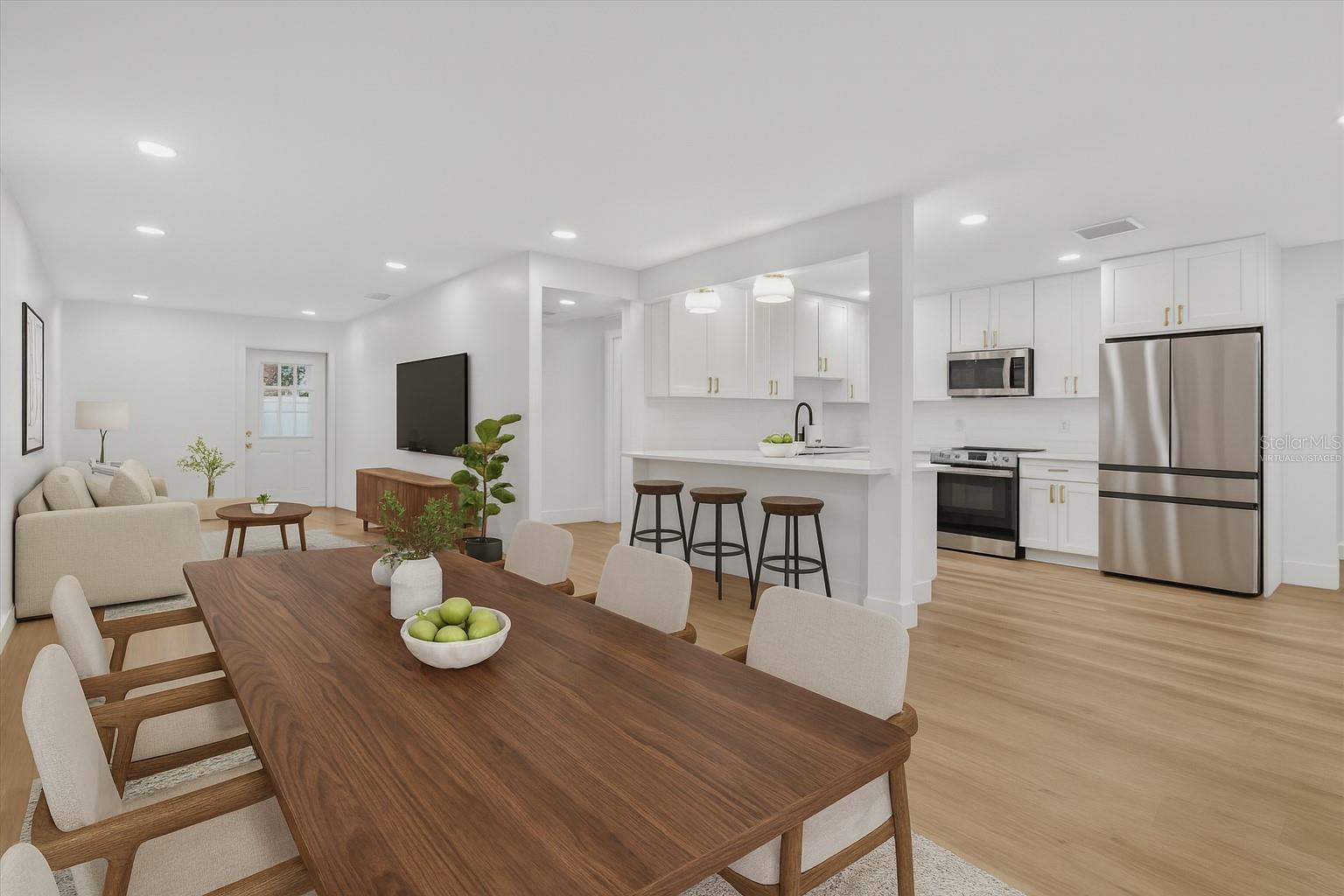 Image 11 of 54 For 11722 Edison Avenue