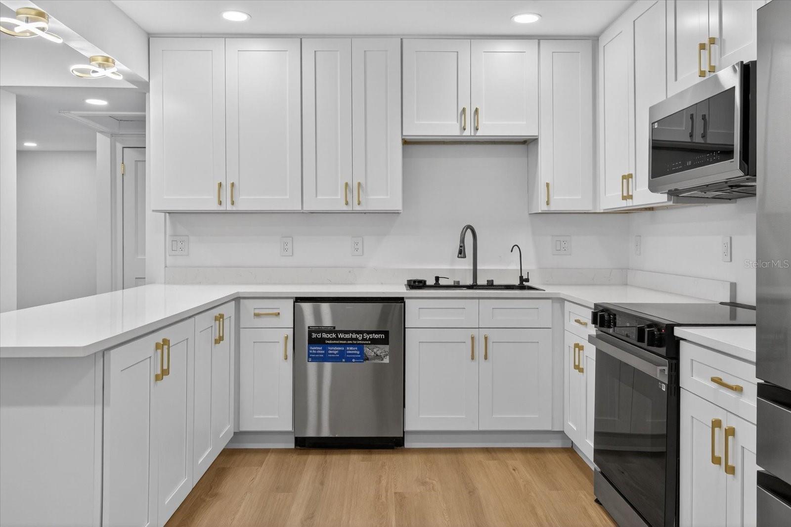 Image 12 of 54 For 11722 Edison Avenue