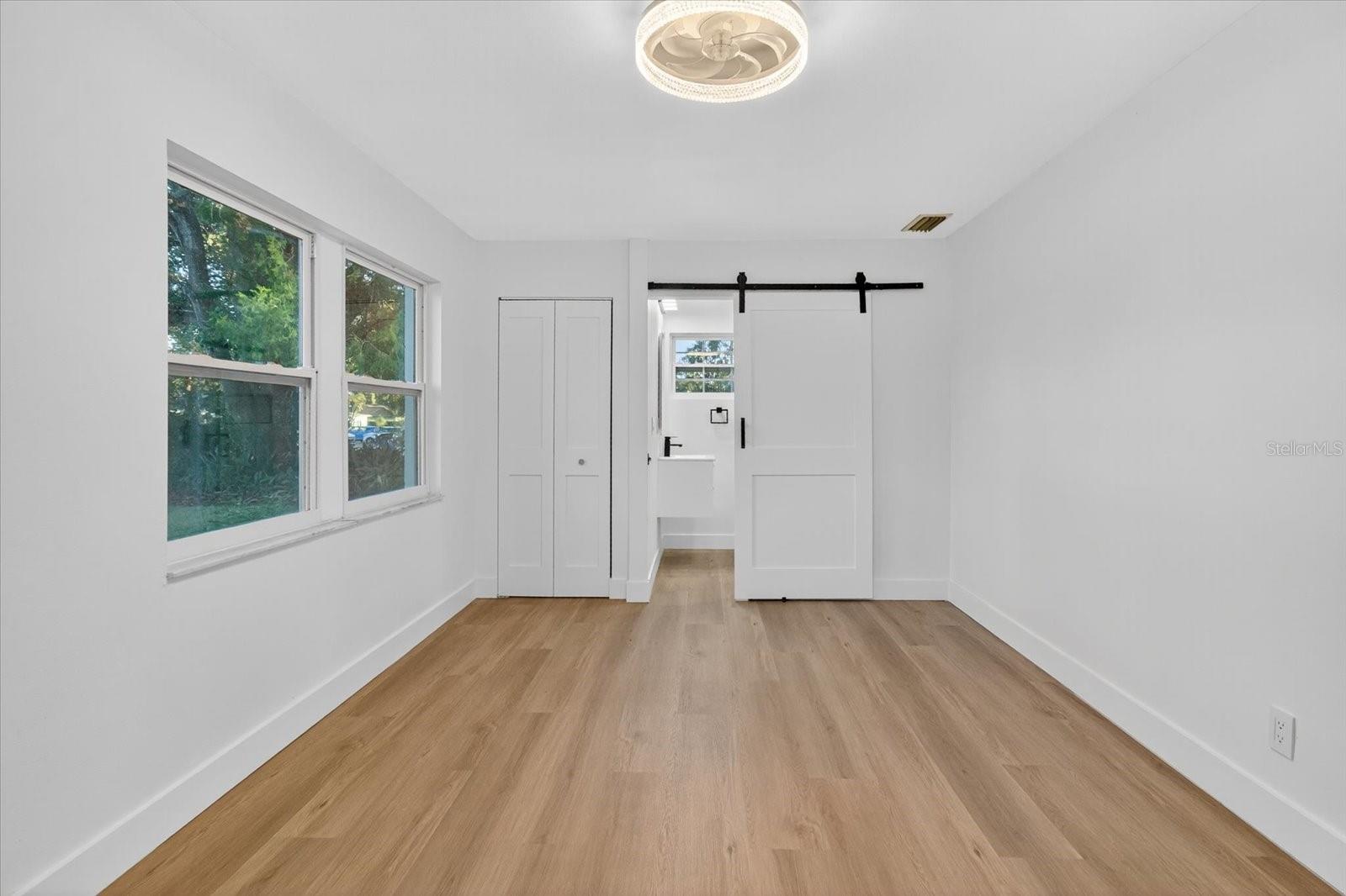 Image 26 of 54 For 11722 Edison Avenue