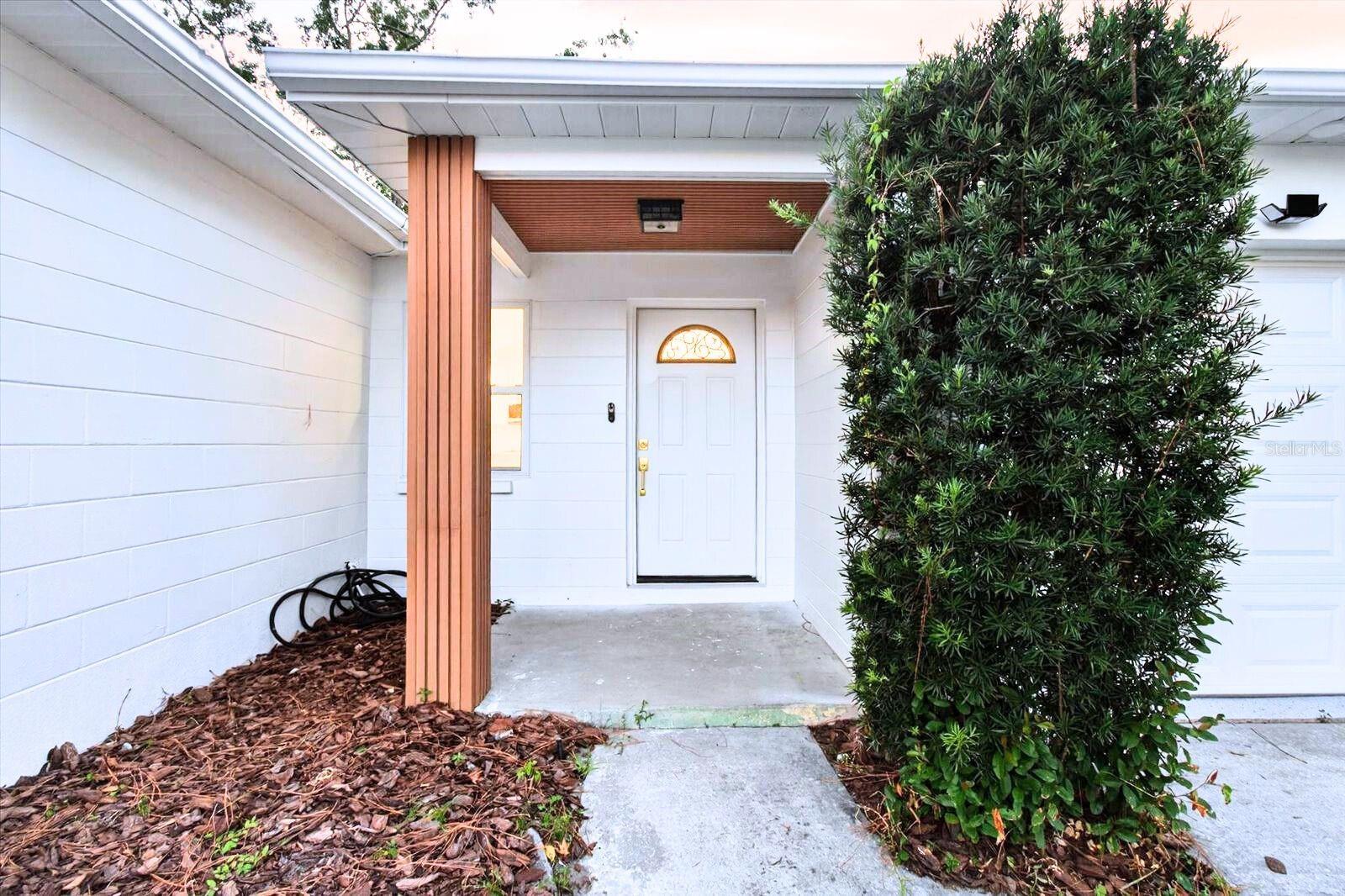 Image 3 of 54 For 11722 Edison Avenue