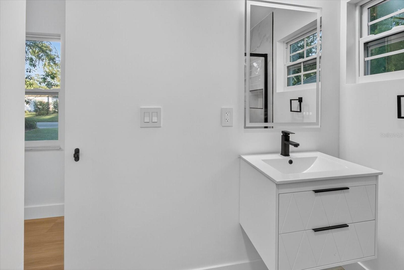 Image 30 of 54 For 11722 Edison Avenue