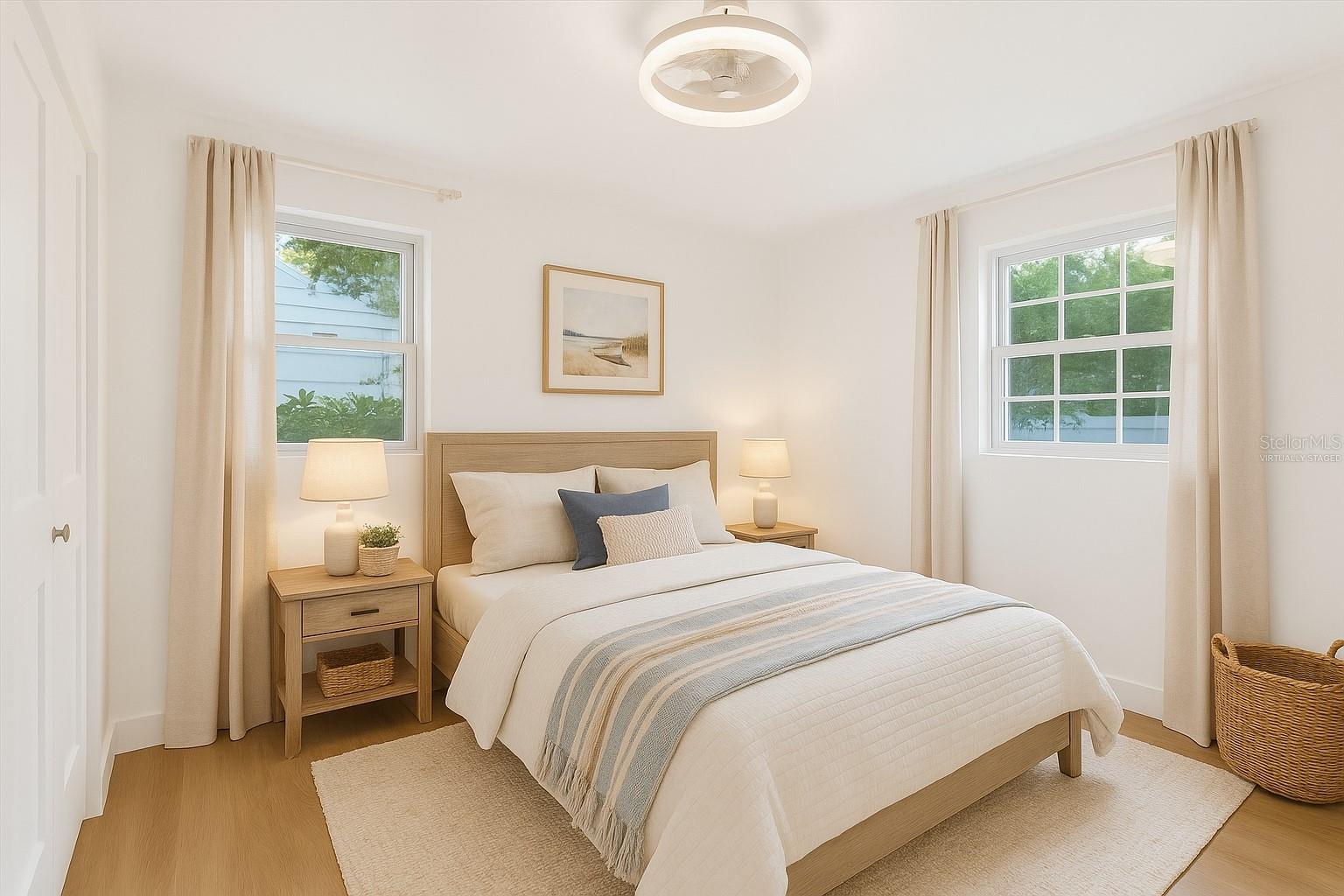 Image 34 of 54 For 11722 Edison Avenue