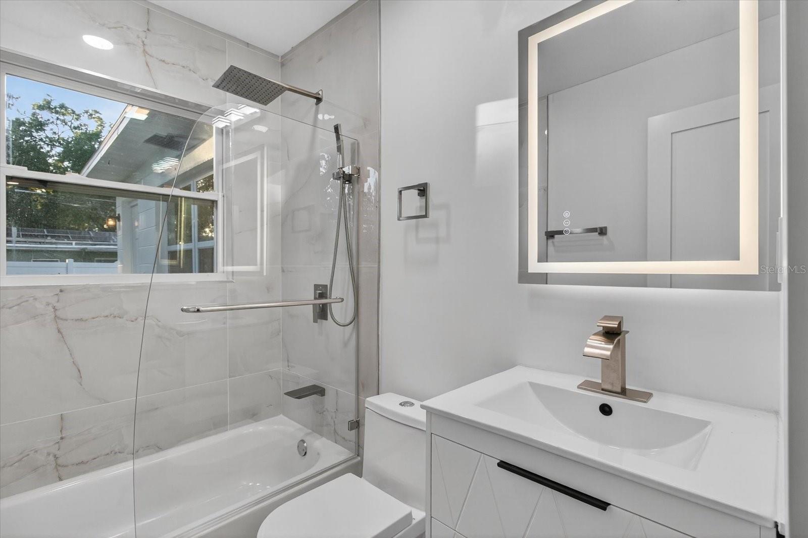 Image 35 of 54 For 11722 Edison Avenue