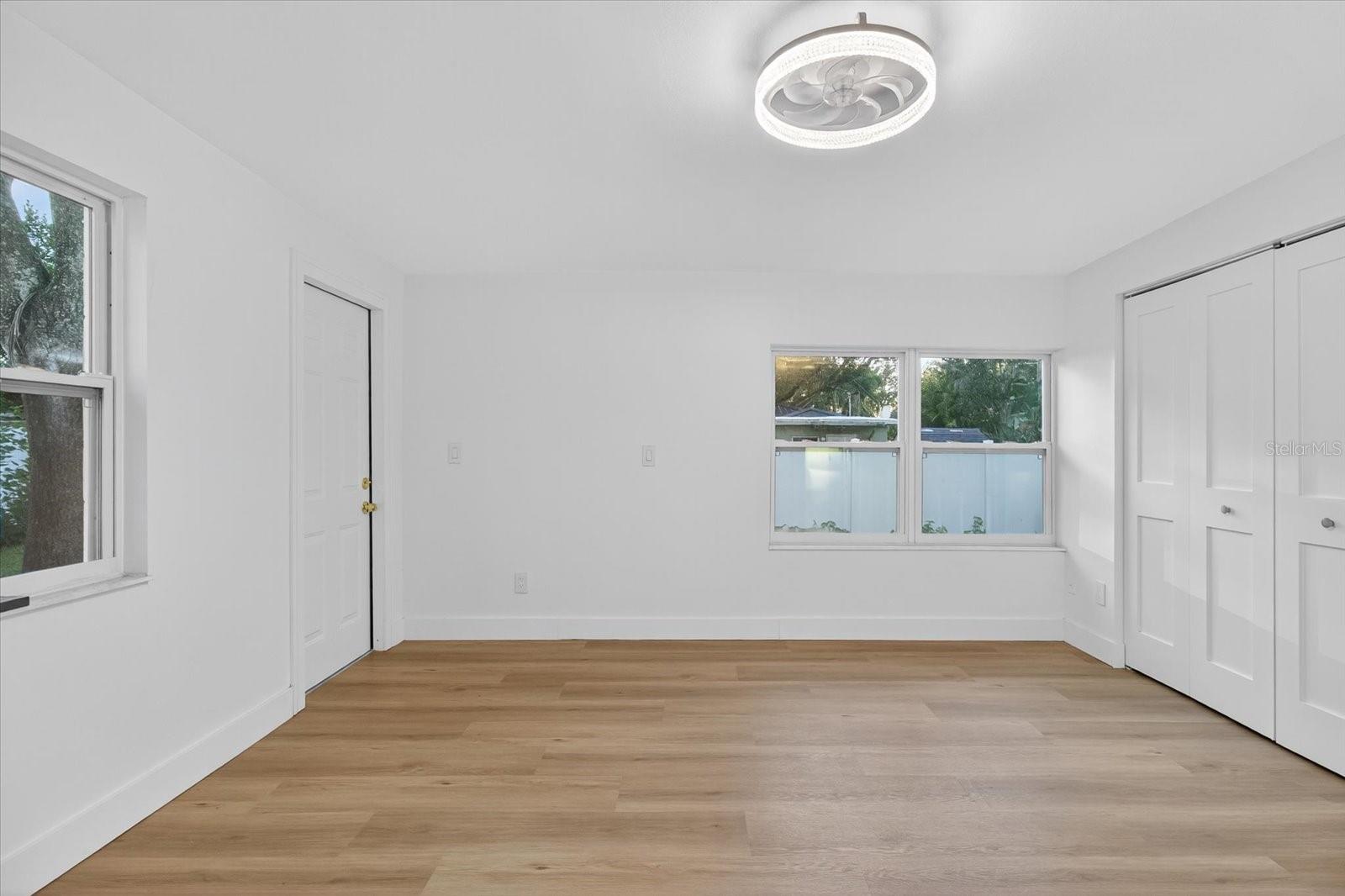 Image 37 of 54 For 11722 Edison Avenue