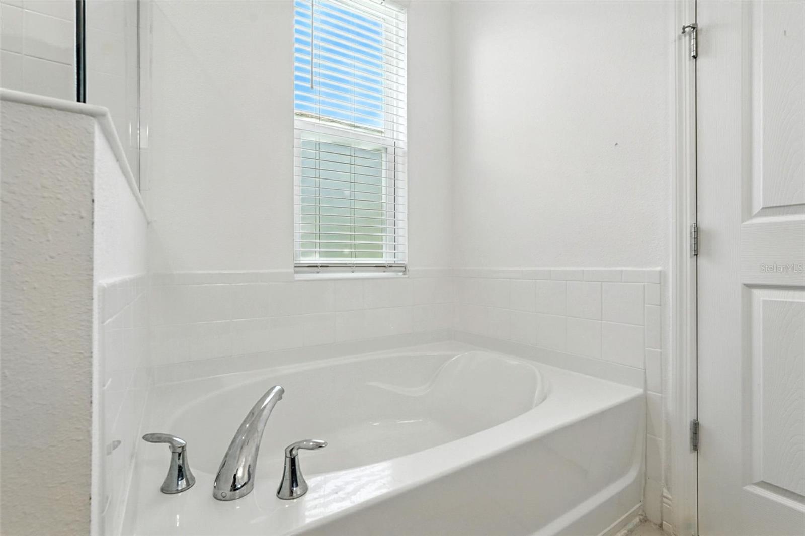 Image 22 of 42 For 2720 Nottel Drive