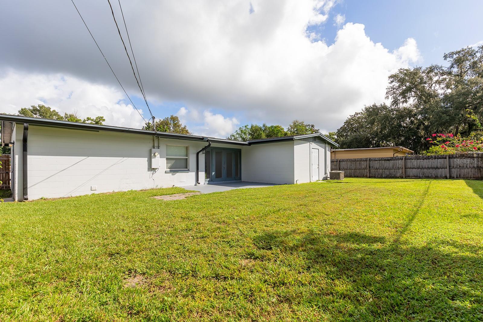 Image 18 of 20 For 8314 Calais Circle
