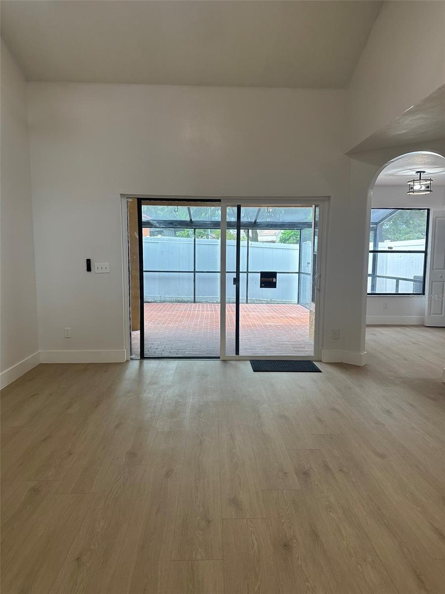 Image 19 of 66 For 706 Lighthouse Court