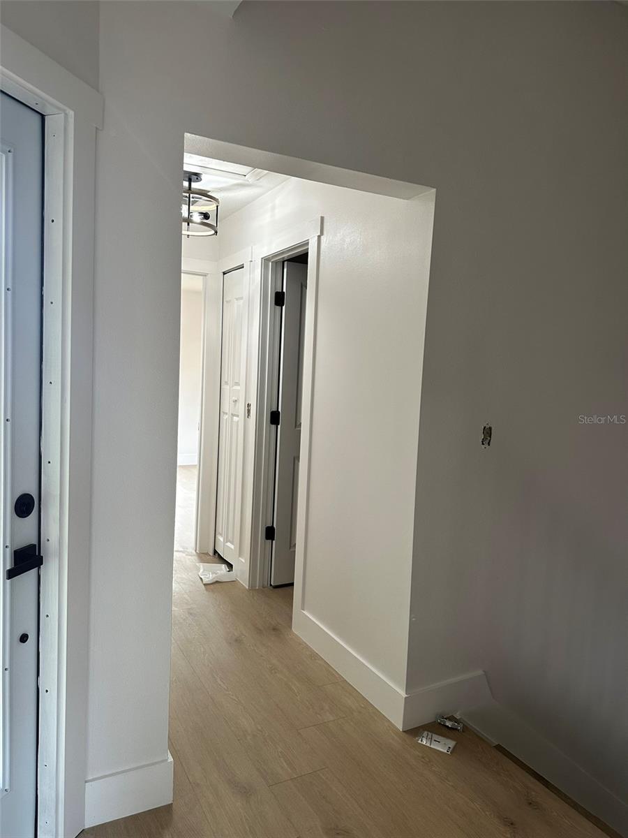 Image 21 of 66 For 706 Lighthouse Court