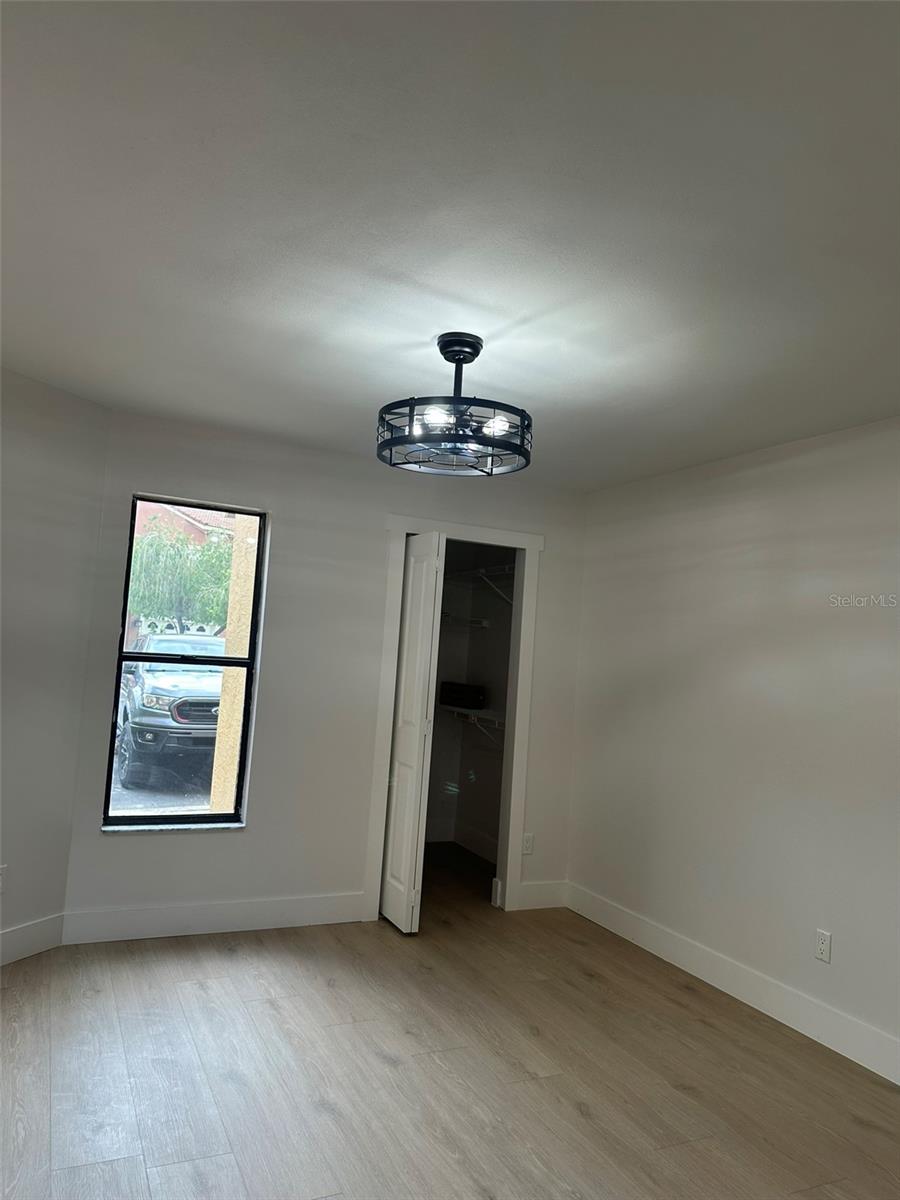 Image 22 of 66 For 706 Lighthouse Court