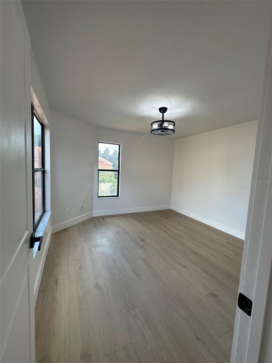 Image 47 of 66 For 706 Lighthouse Court