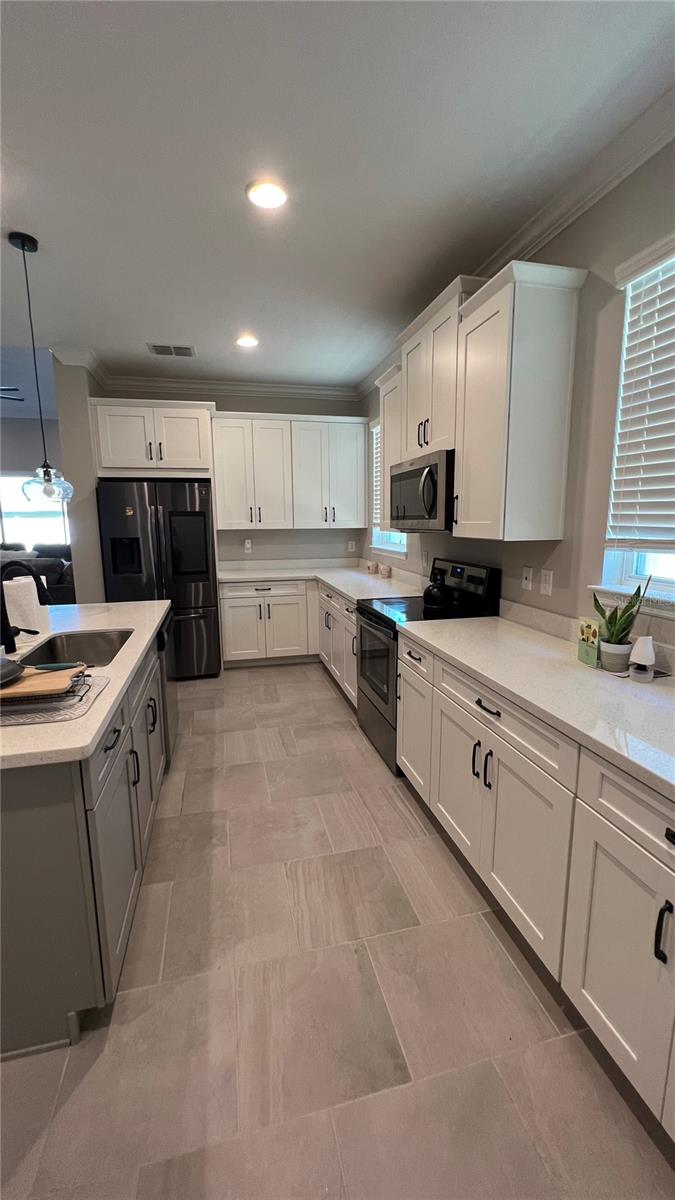 Image 12 of 30 For 2216 Donahue Drive