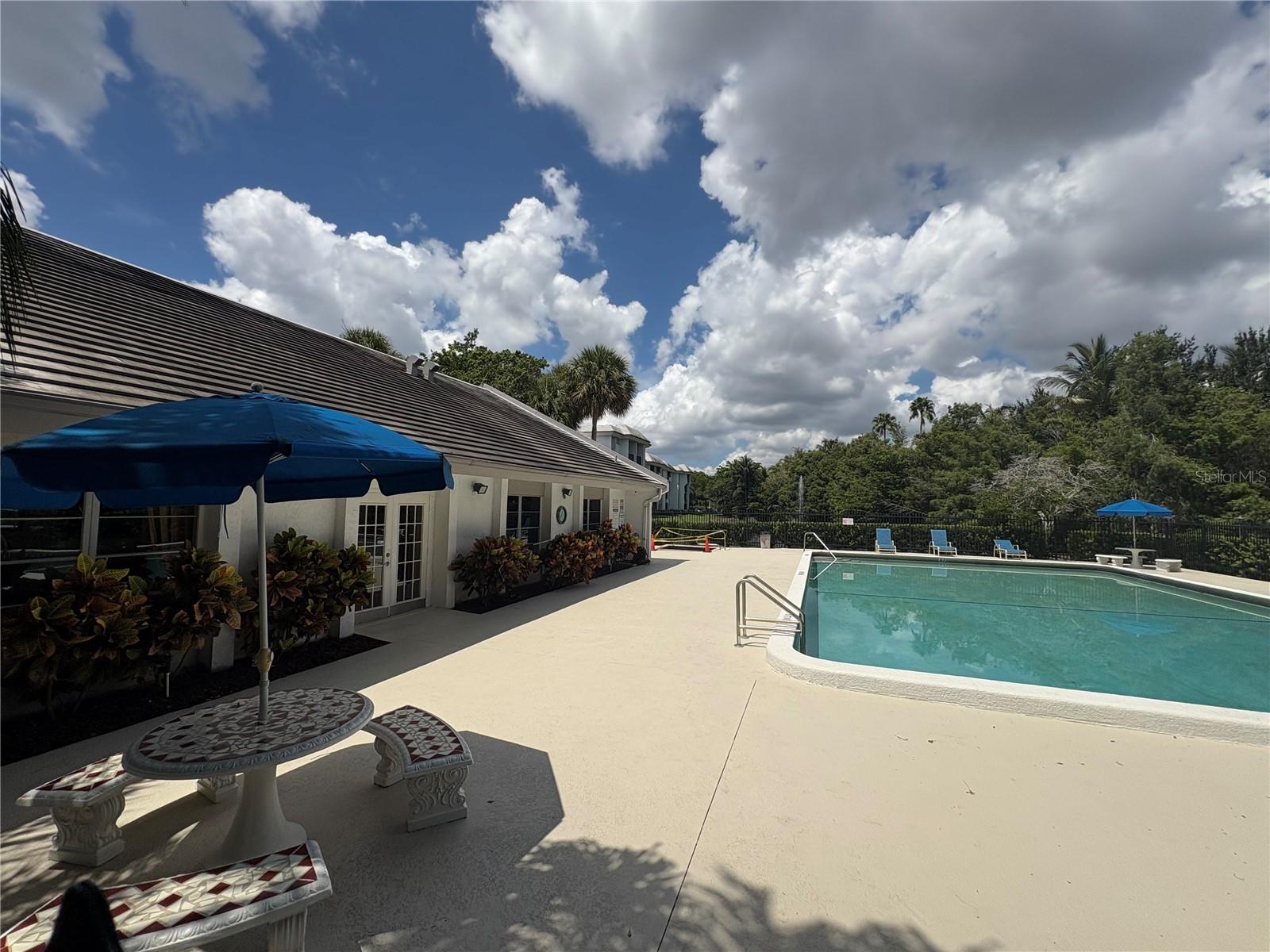 Image 13 of 15 For 721 Pine Island Road 401
