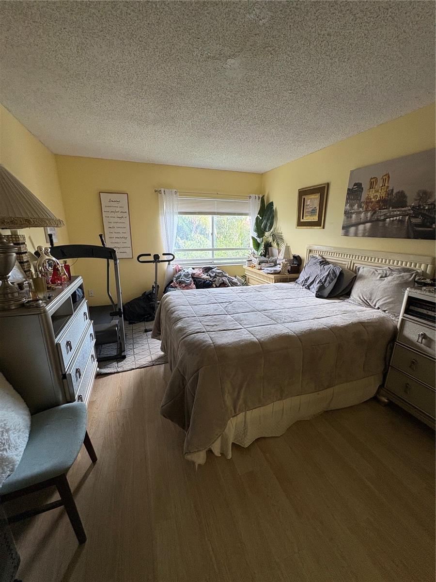 Image 4 of 15 For 721 Pine Island Road 401