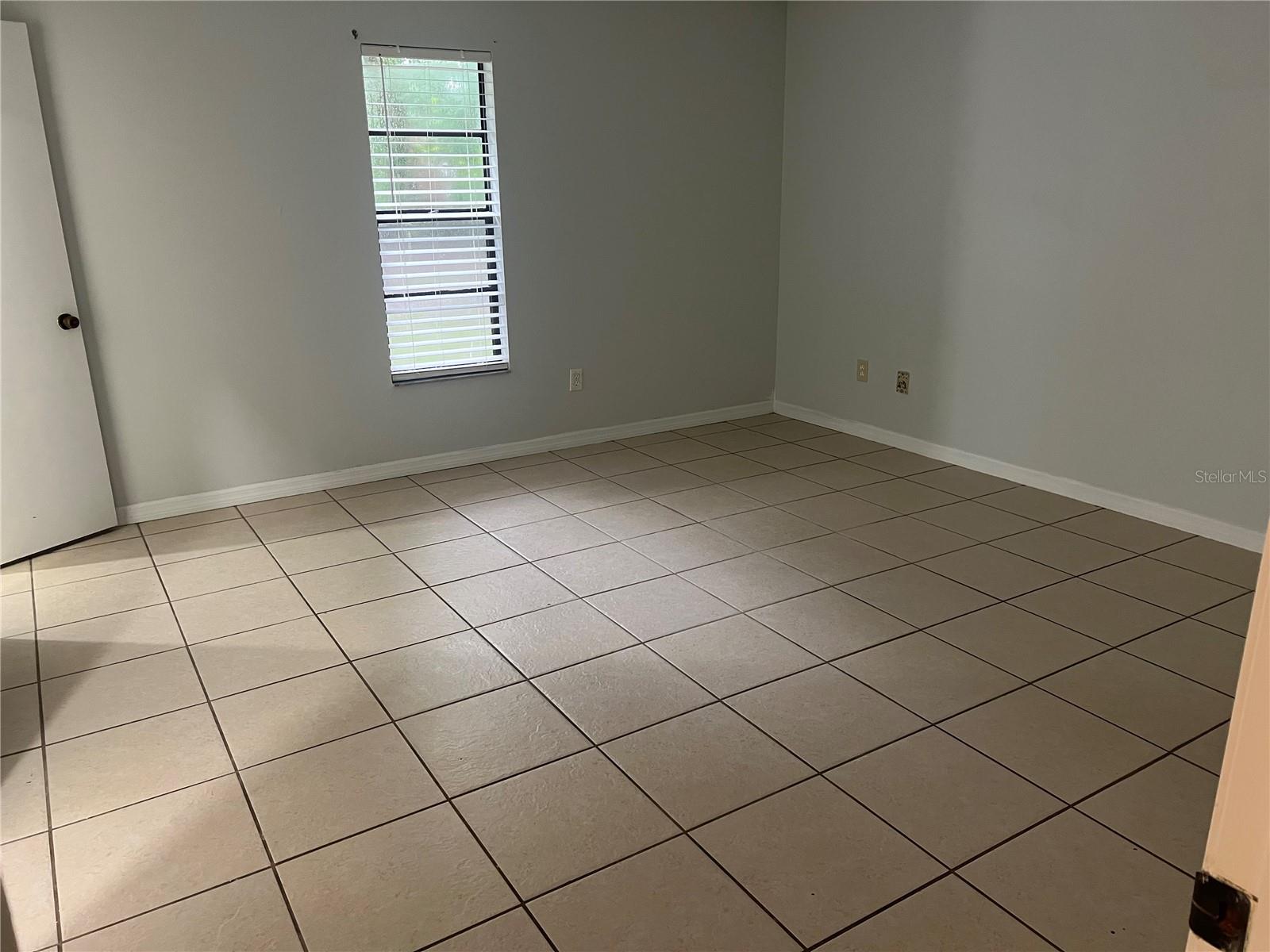 Image 10 of 14 For 7925 Napoleon Street