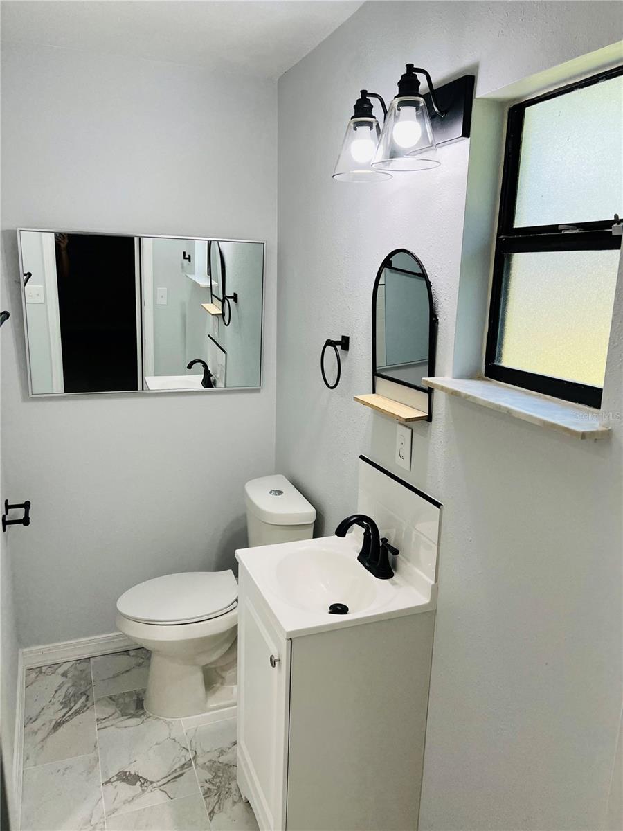 Image 11 of 14 For 7925 Napoleon Street