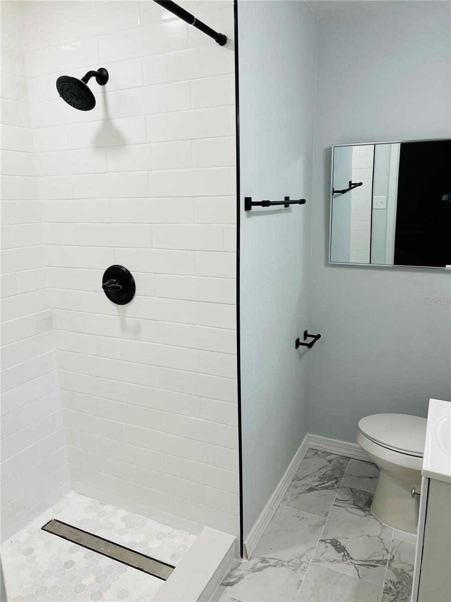 Image 12 of 14 For 7925 Napoleon Street