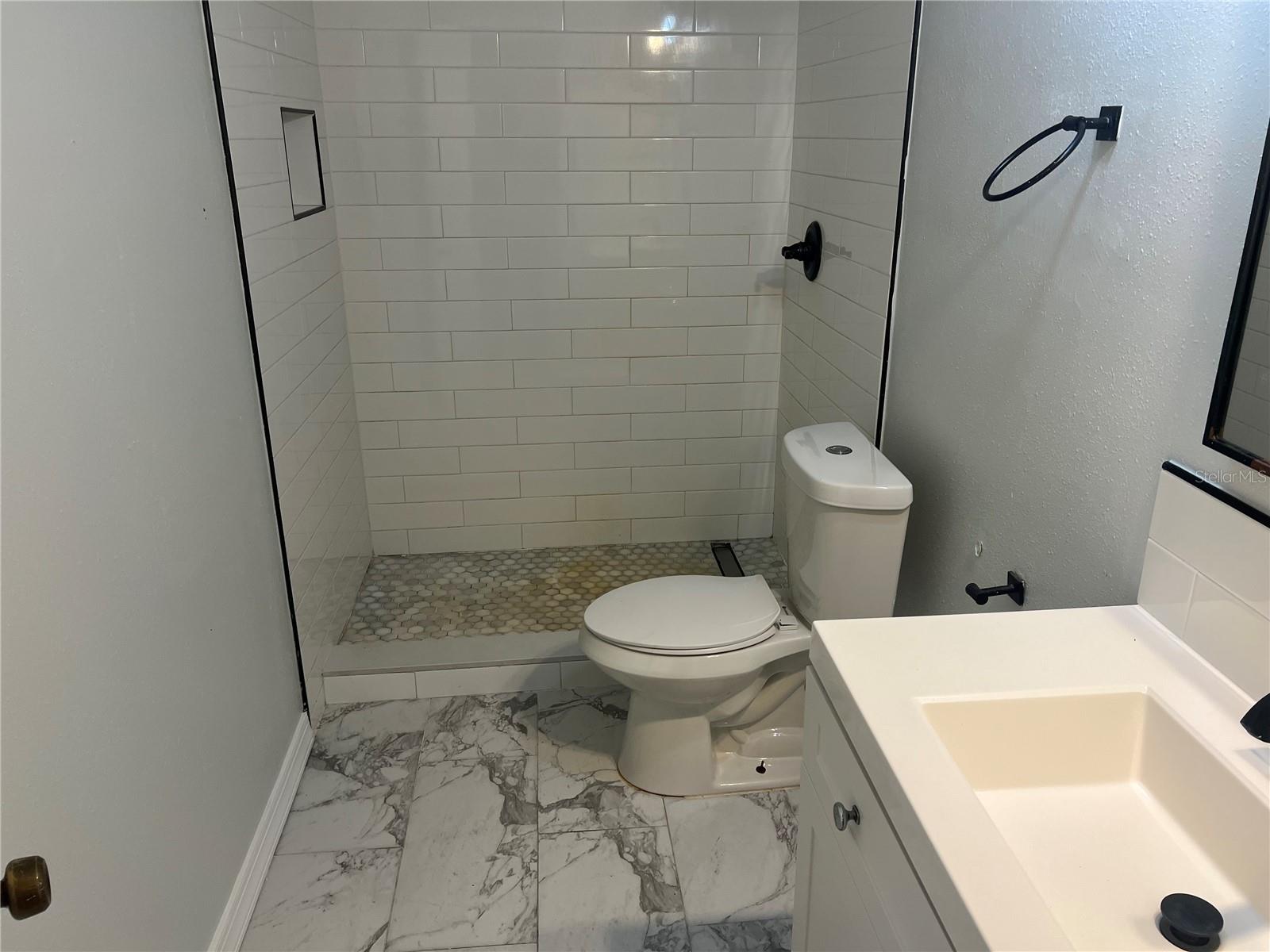 Image 8 of 14 For 7925 Napoleon Street