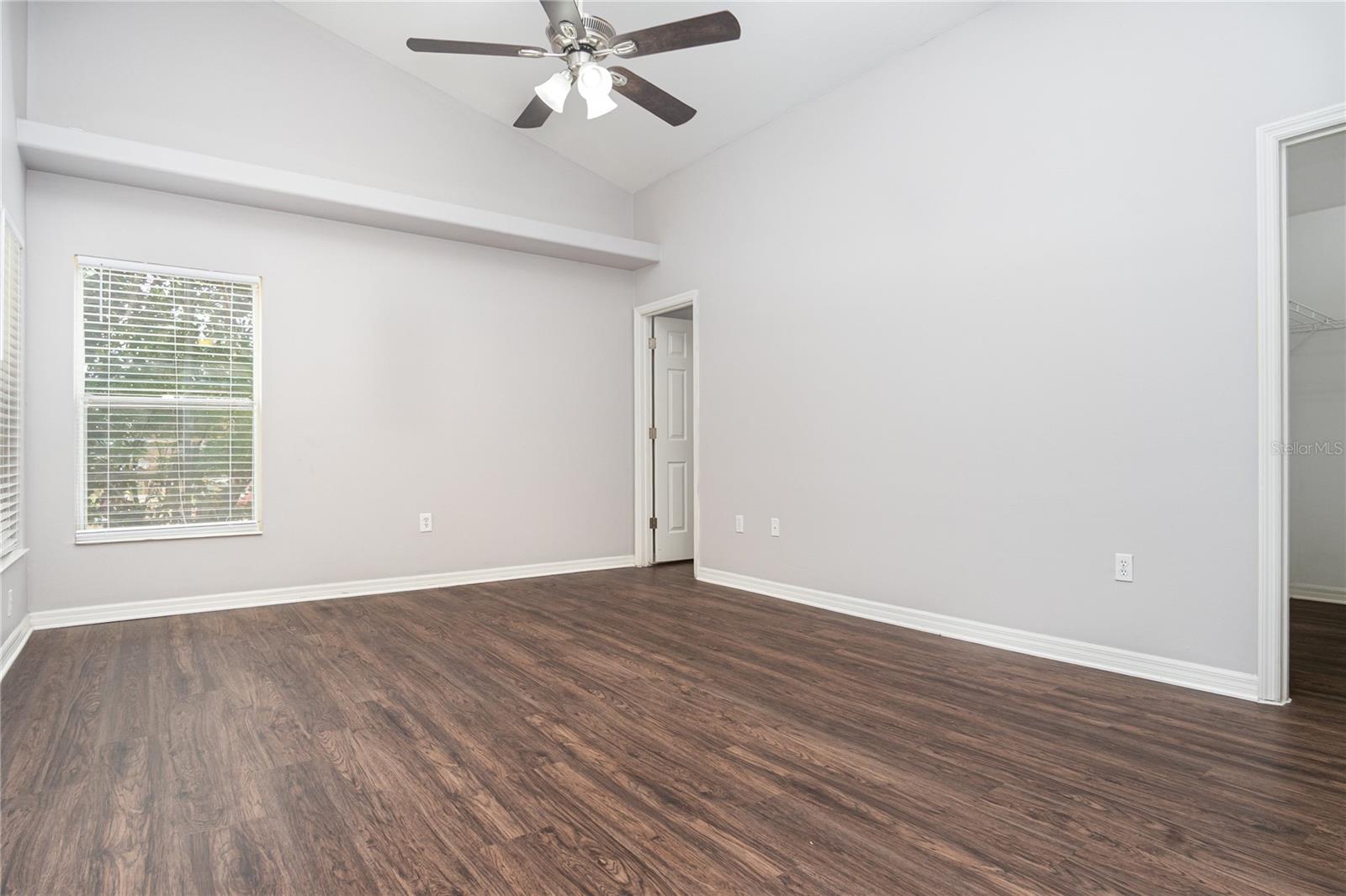 Image 12 of 15 For 33347 Irongate Drive