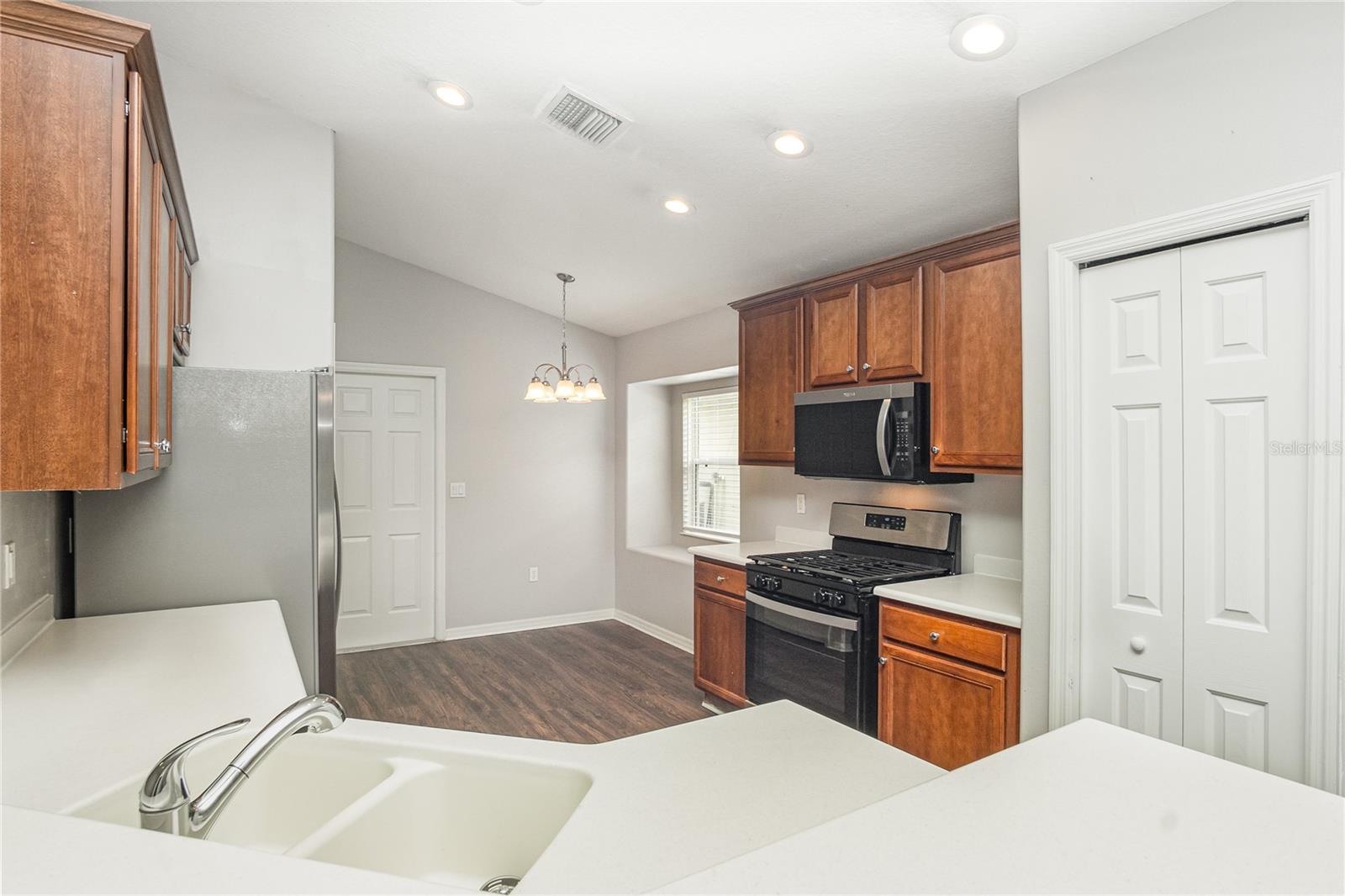 Image 6 of 15 For 33347 Irongate Drive