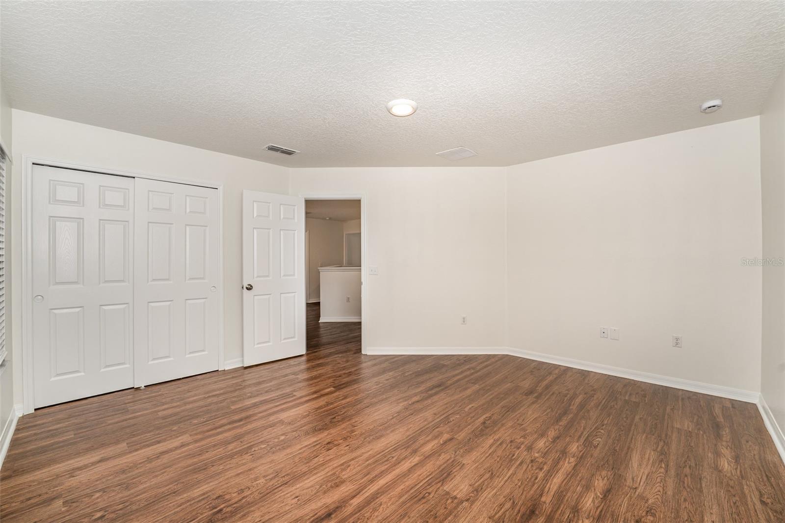 Image 19 of 25 For 309 Verdi Street