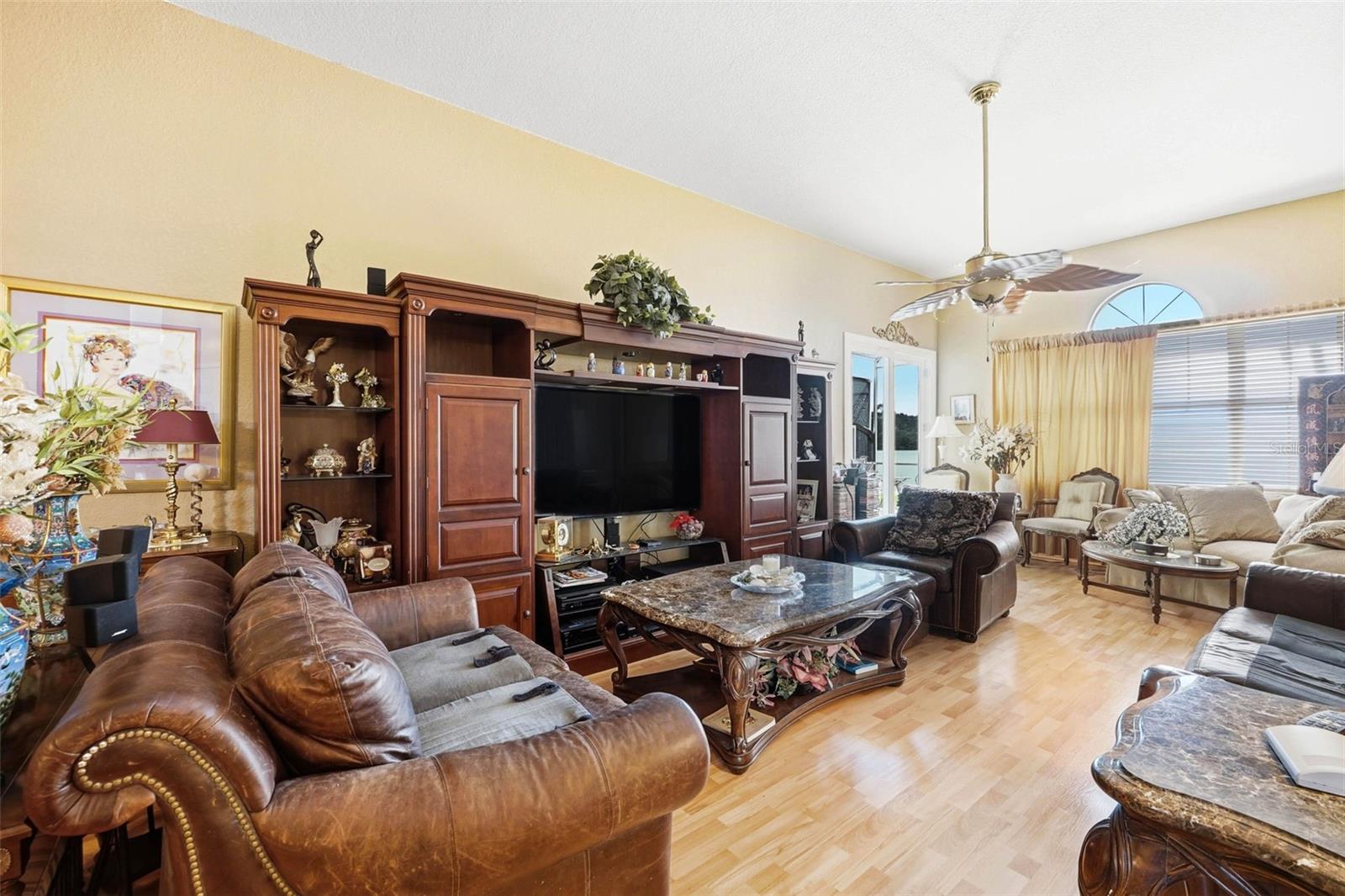Image 9 of 36 For 4870 Watervista Drive