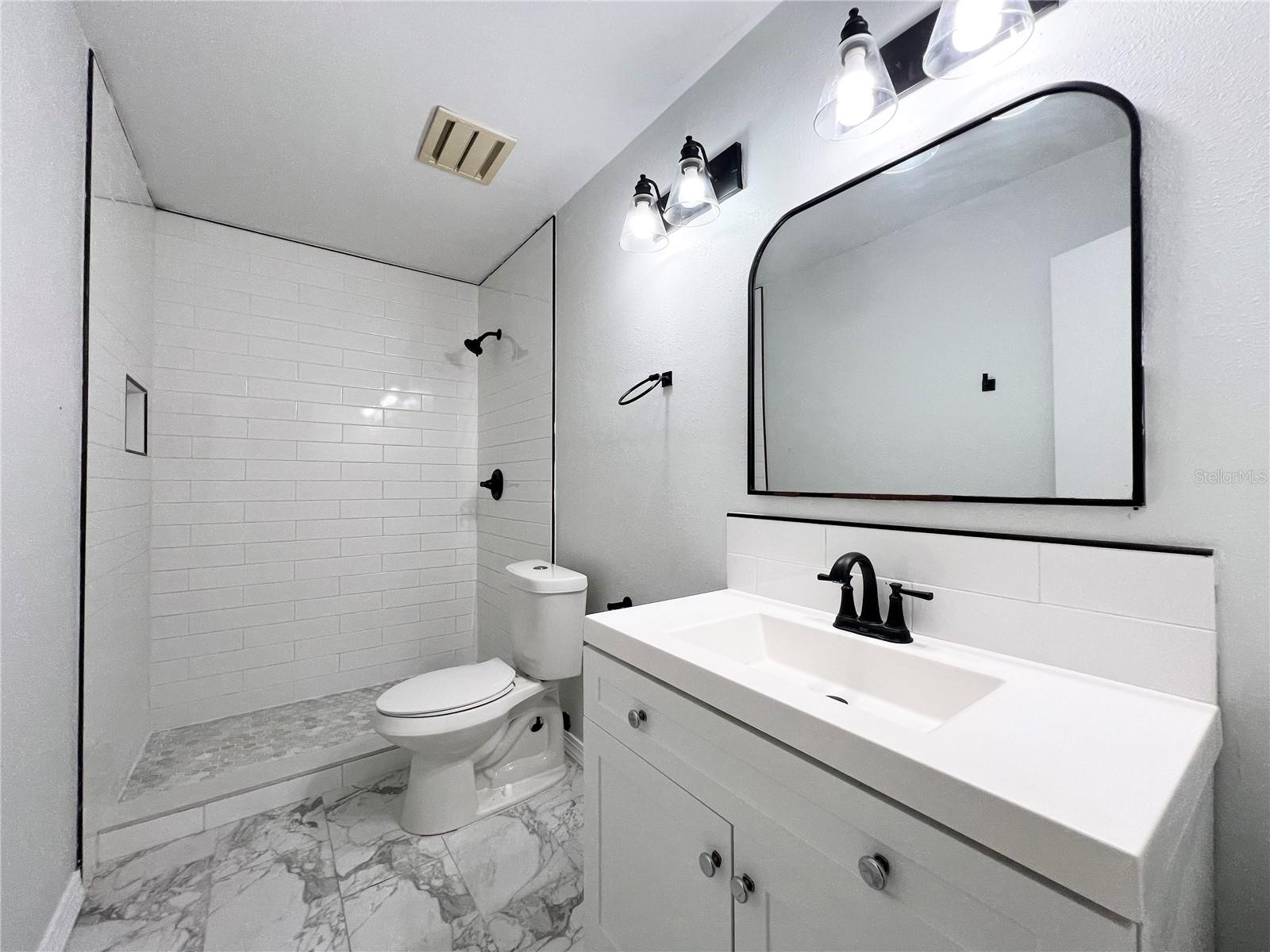 Image 18 of 50 For 7925 Napoleon Street