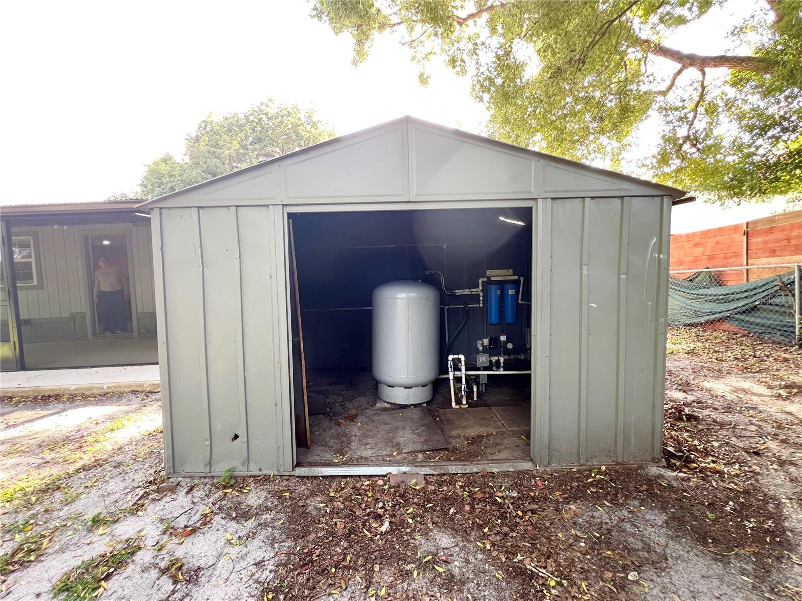 Image 42 of 50 For 7925 Napoleon Street