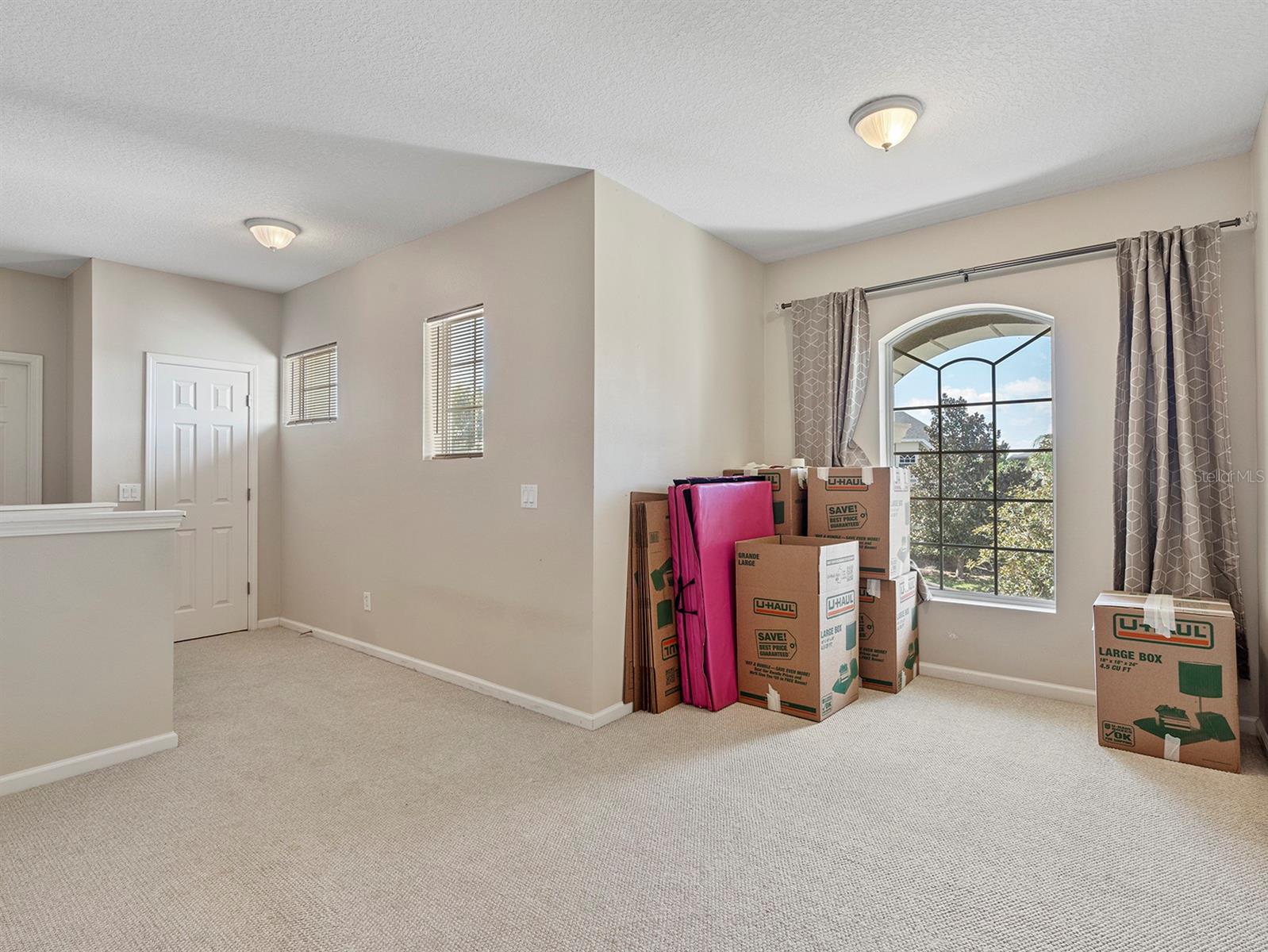 Image 21 of 55 For 447 Spring River Drive