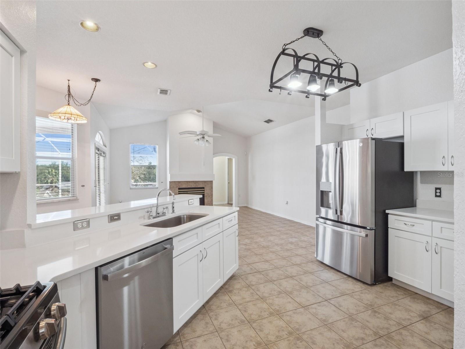Image 23 of 45 For 808 High Pointe Circle