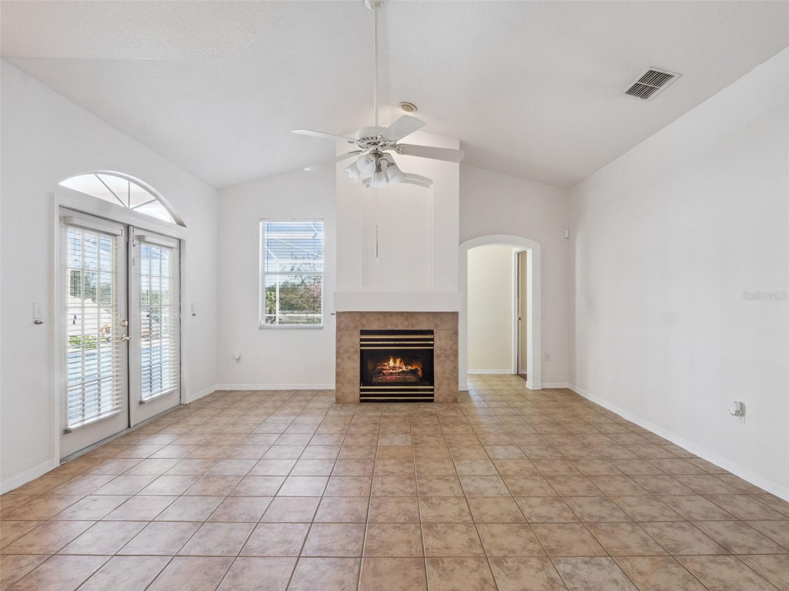 Image 24 of 45 For 808 High Pointe Circle