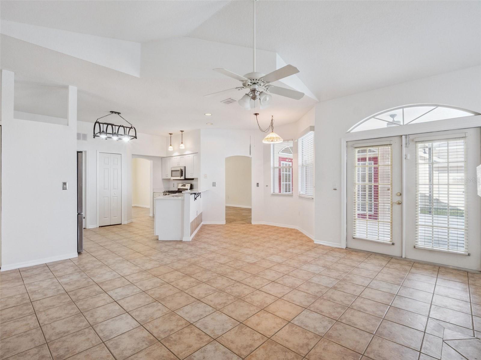 Image 28 of 45 For 808 High Pointe Circle
