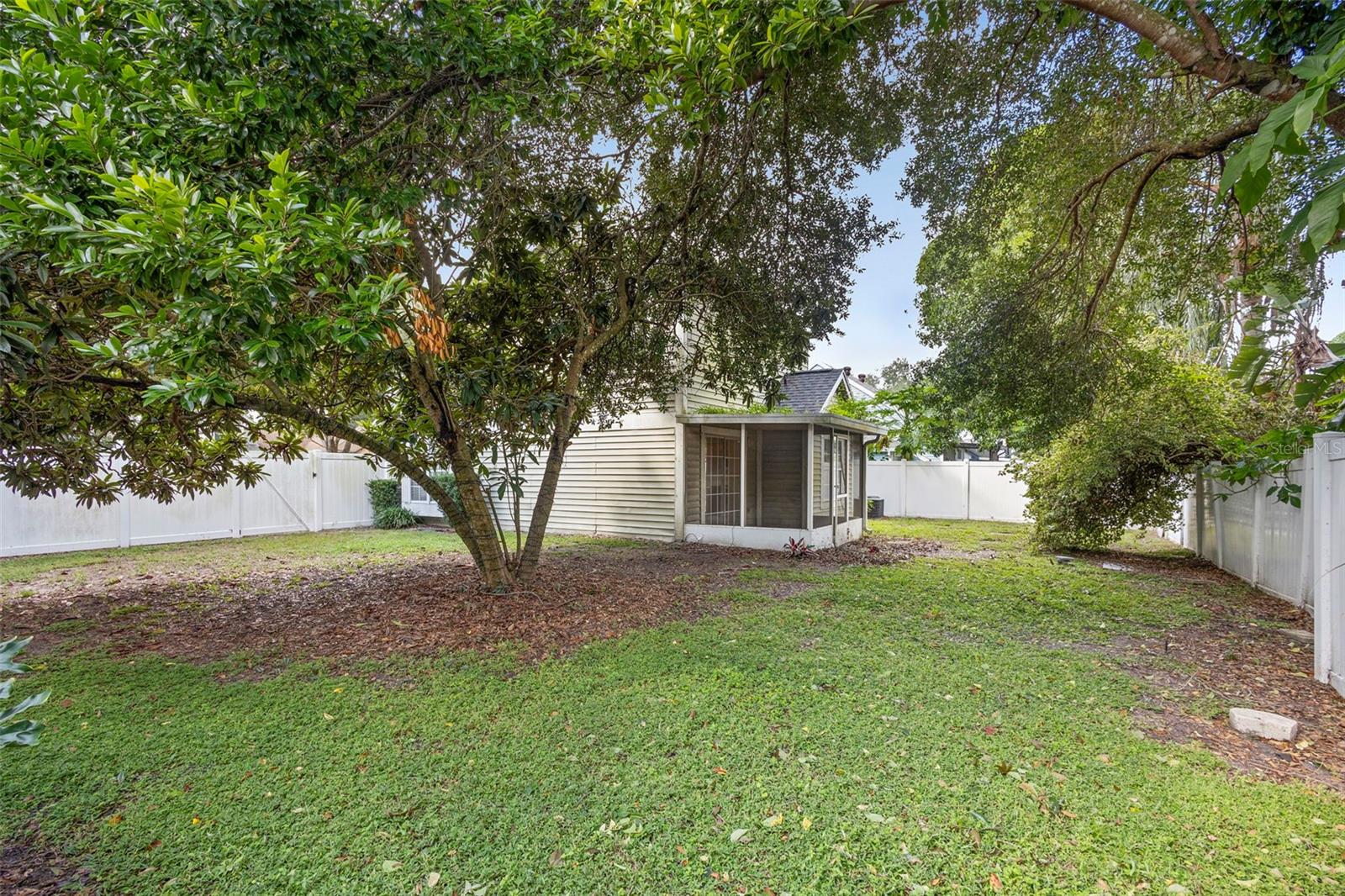 Image 8 of 47 For 3843 Brandy Street